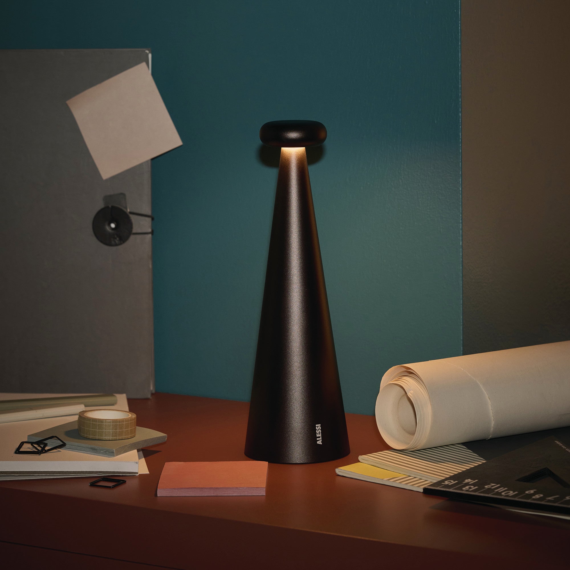 Portable LED Lamp BEDIN brown