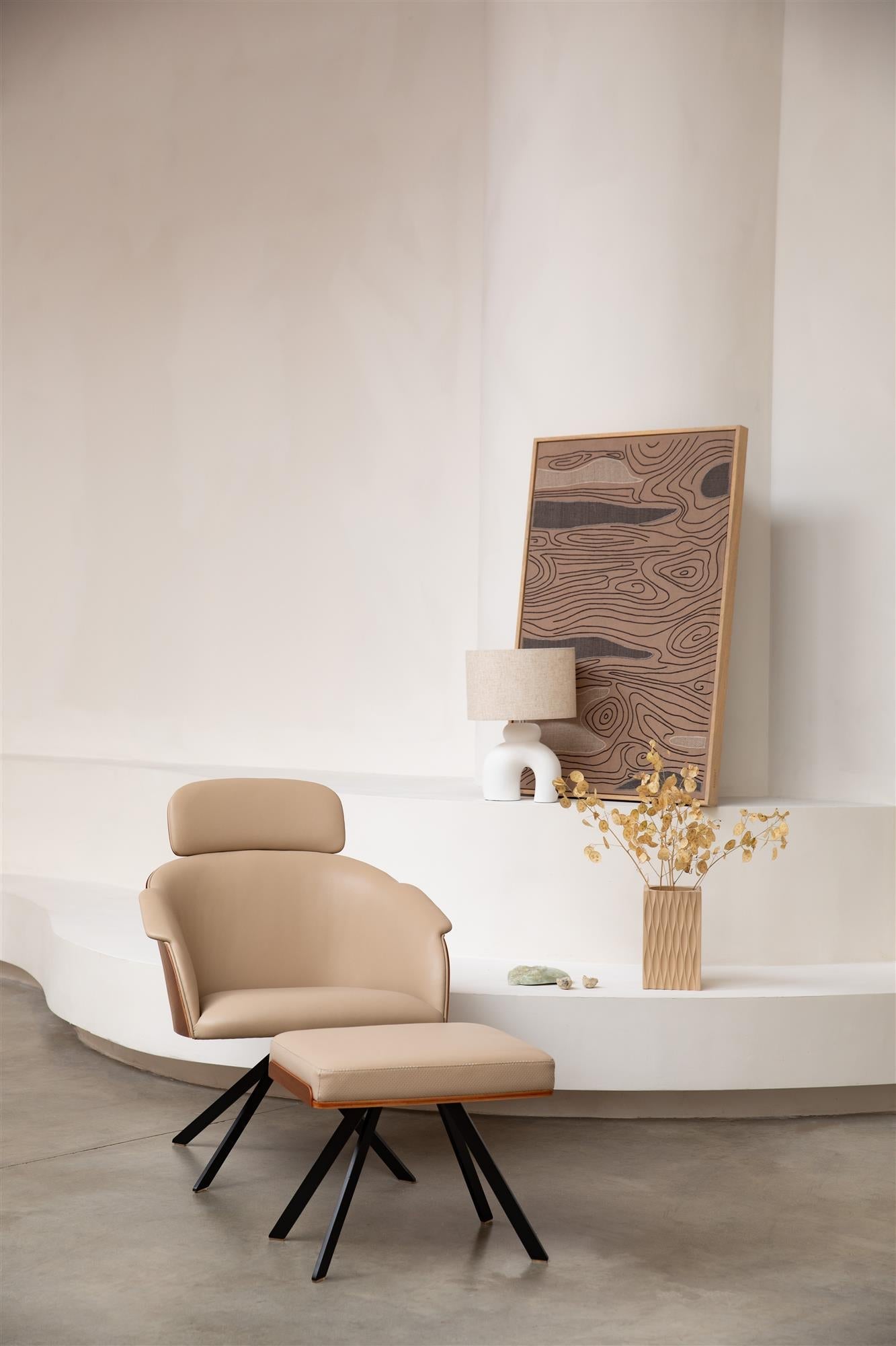 Frie -Sessel Beige Eco -Leder mit einer schwarzen Basis