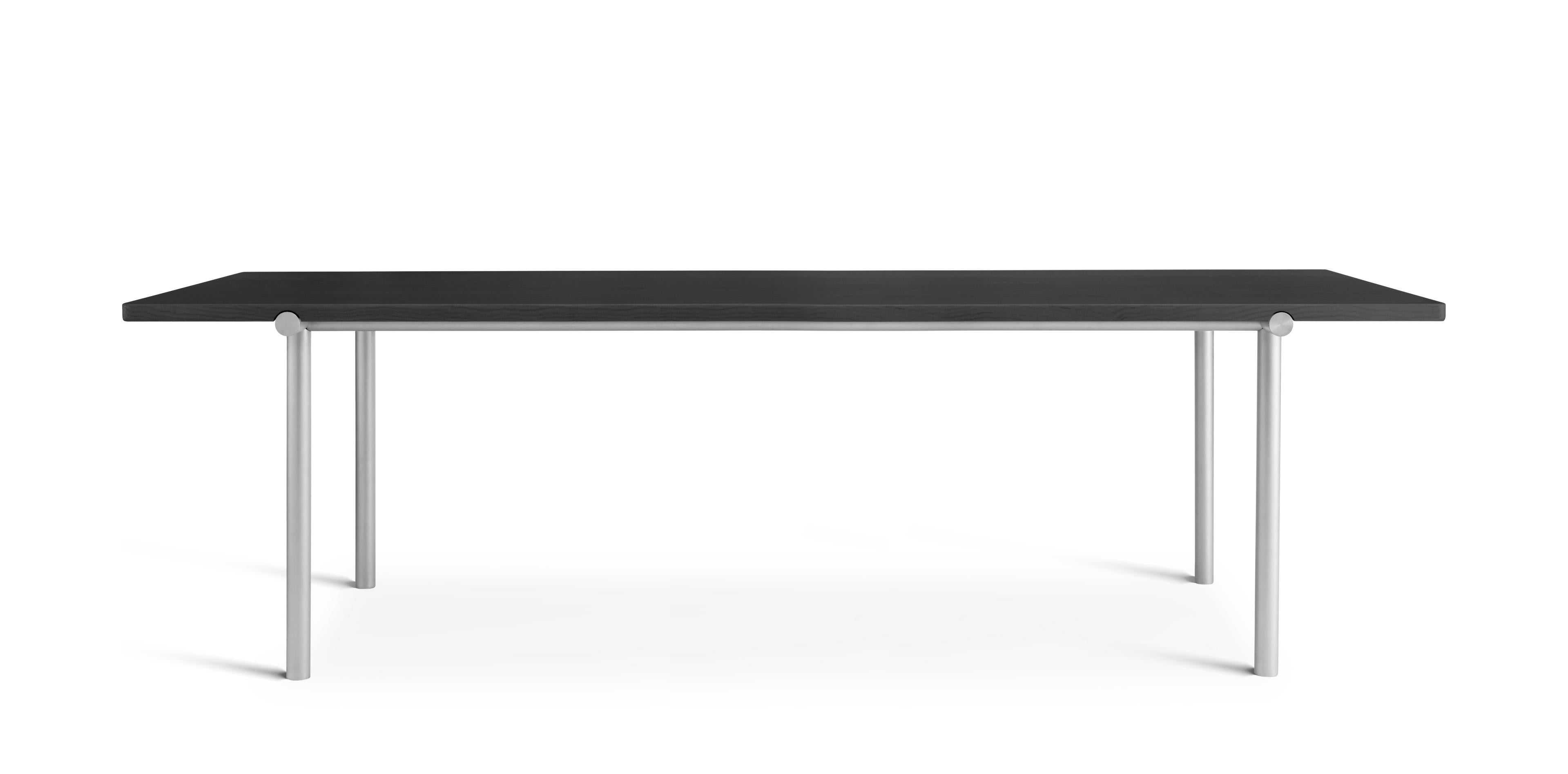 Tisch TUBBY TUBE schwarz mit Aluminiumfuß