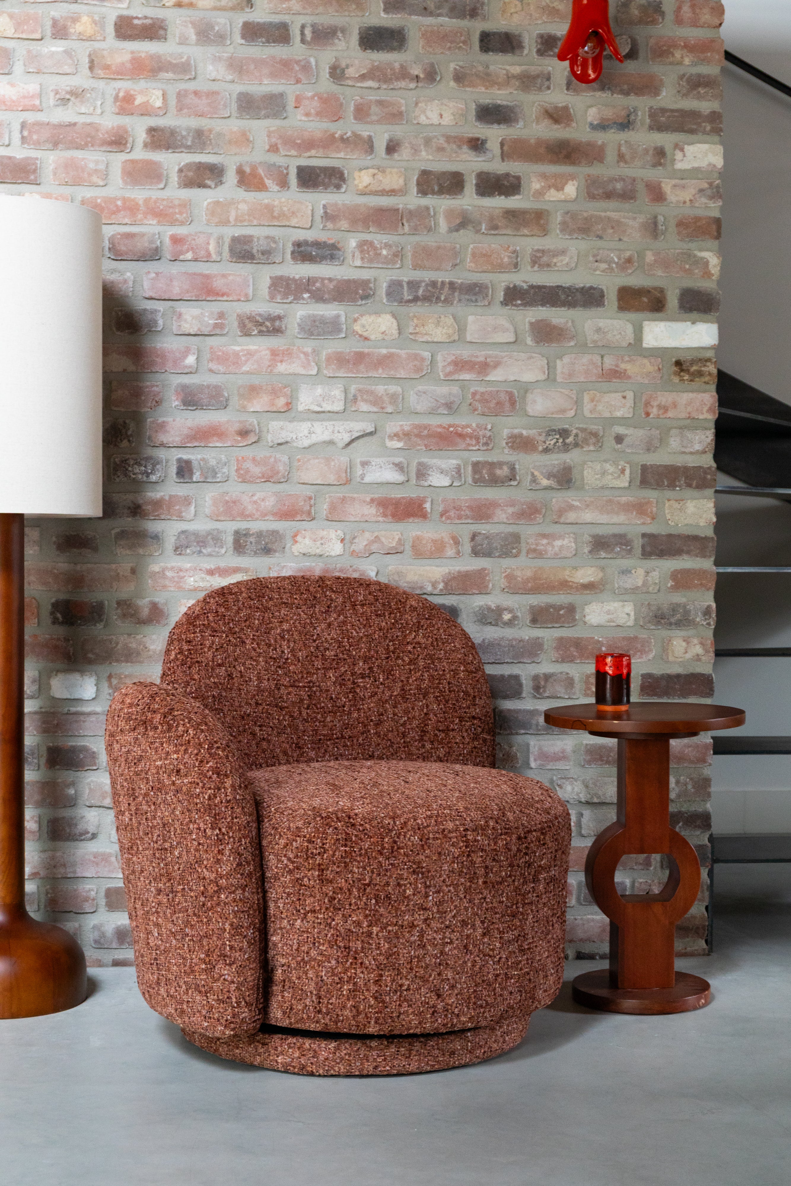 ROSE swivel armchair in burgundy mélange