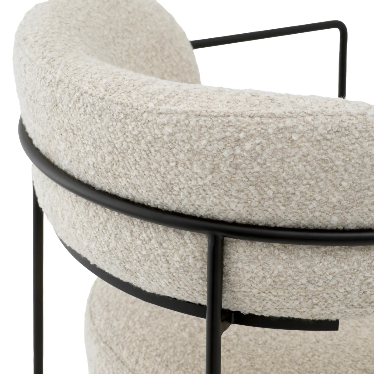 Stuhl GIUSEPPE weißes Bouclé mit schwarzem Gestell
