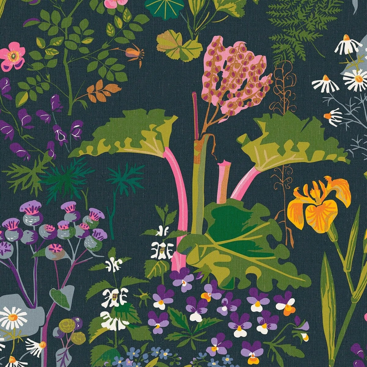 Wallpaper with a floral pattern GOCKEN JOBS RABARBER navy blue