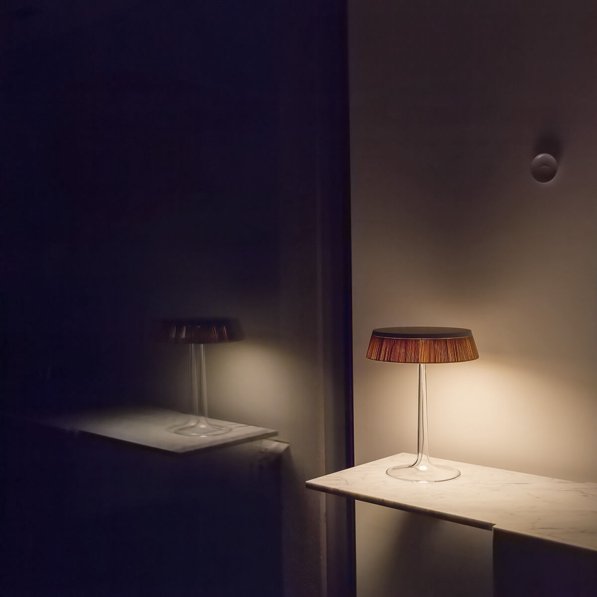 BON JOUR table lamp white with rattan shade