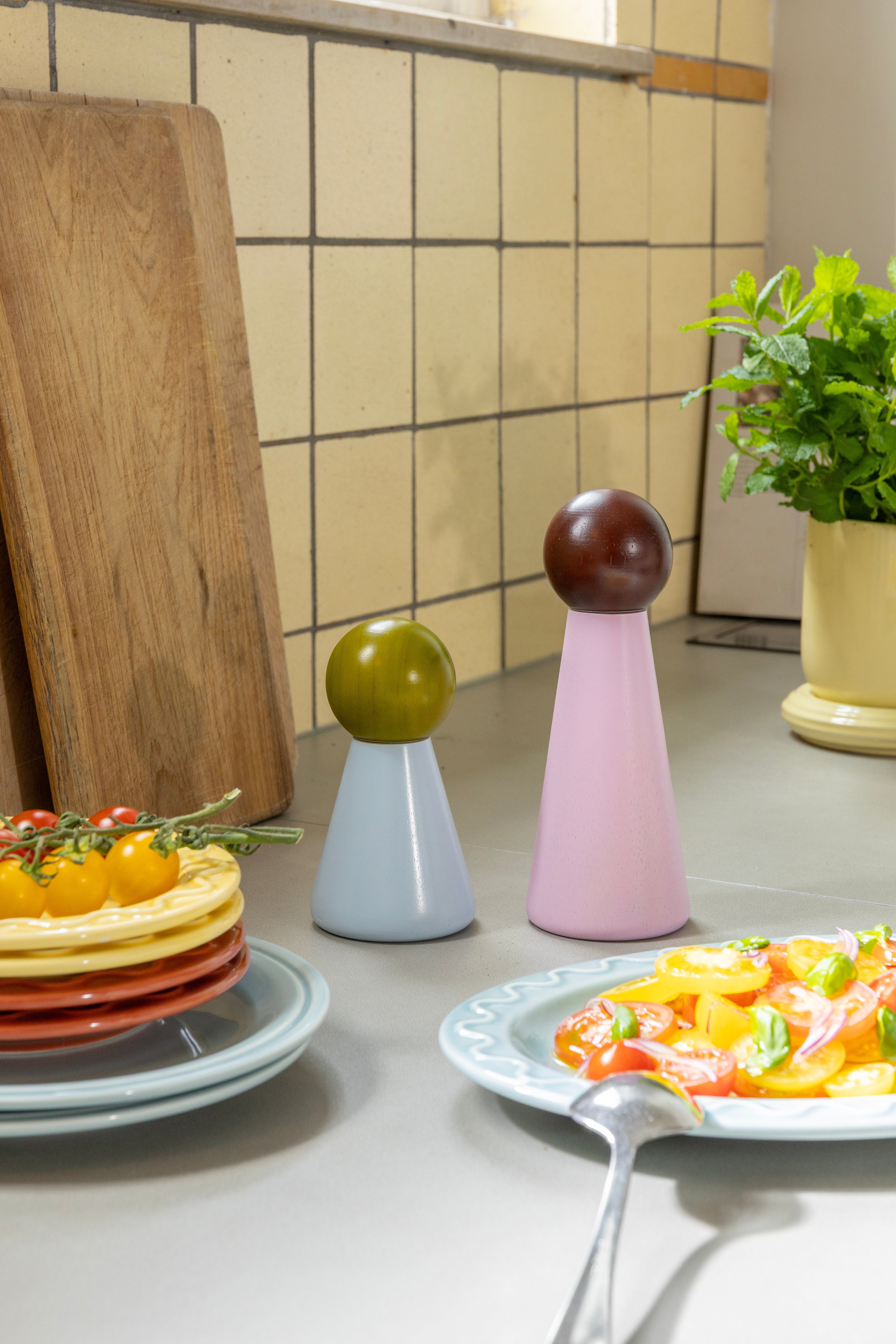 HALMA LARGE Pink Spice Grinder with Burgundy