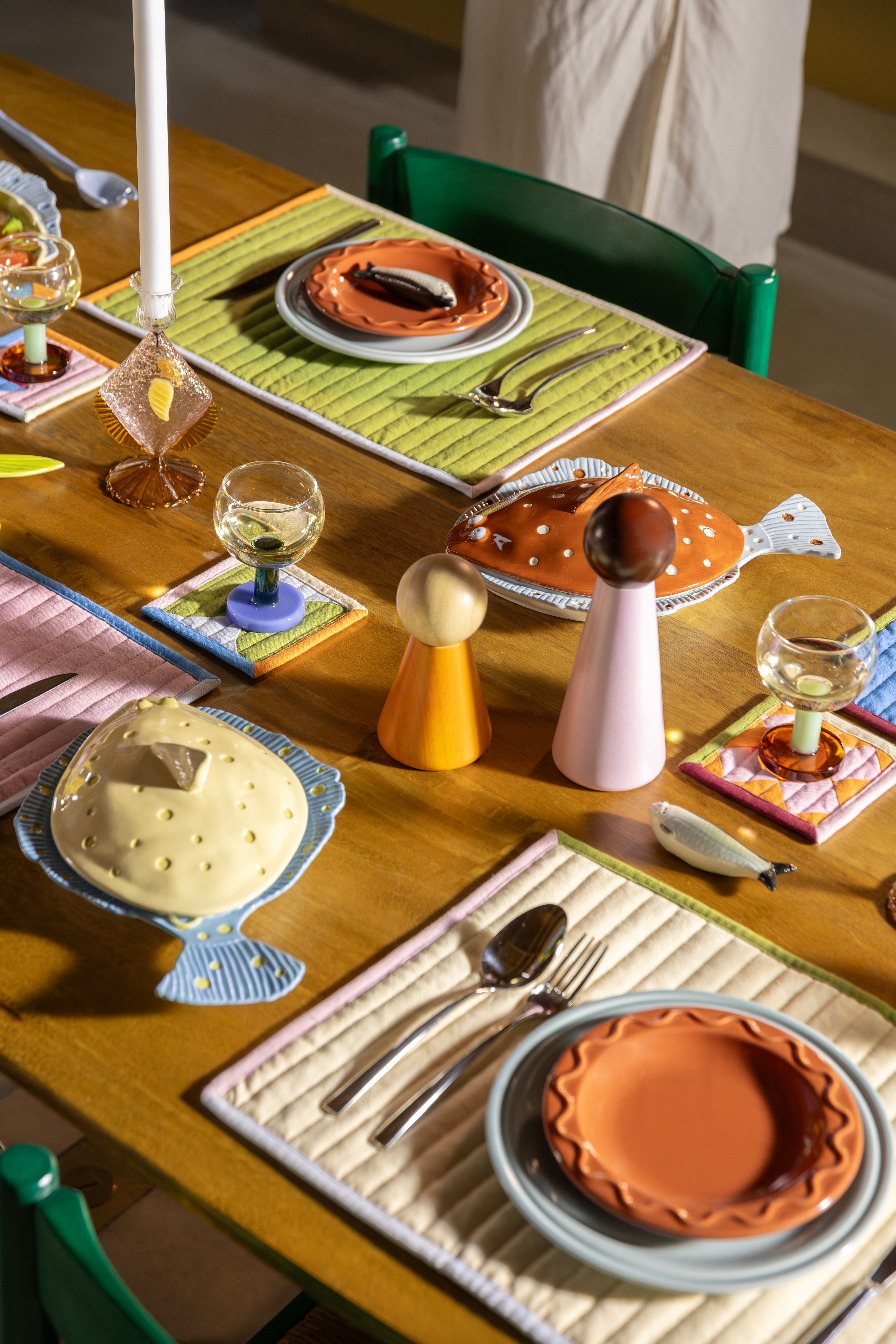 HALMA LARGE Pink Spice Grinder with Burgundy