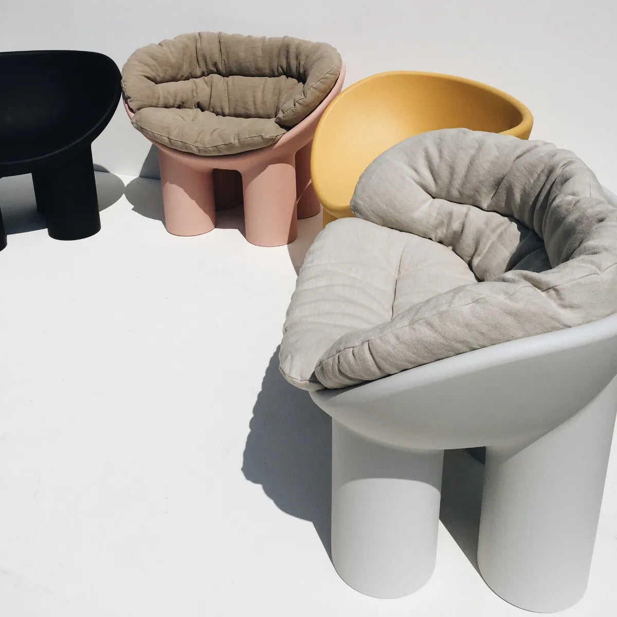 Rosa Poly -Poly -Sessel