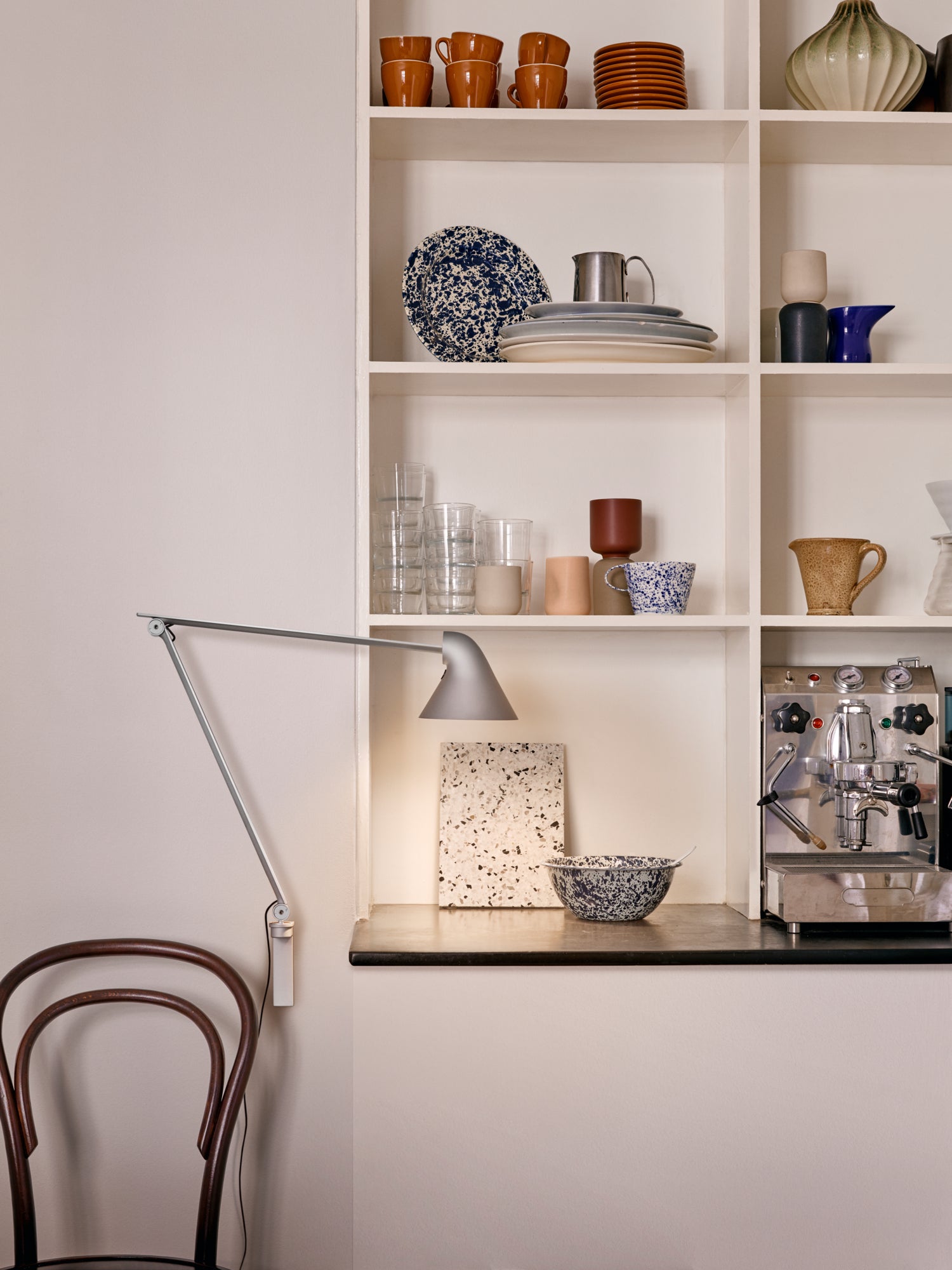 Wandlampe mit verstellbarem Arm NJP weiß