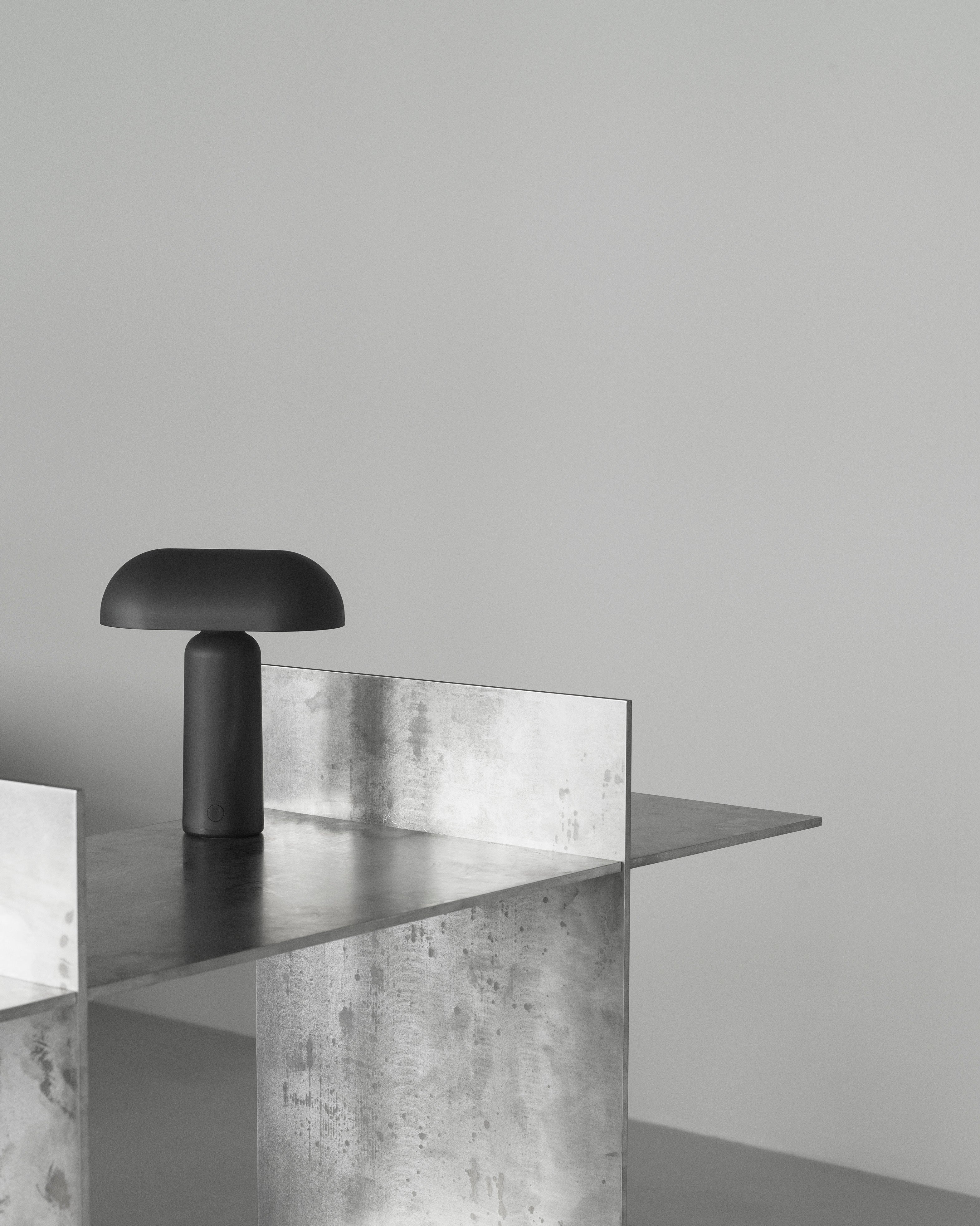 PORTA portable lamp black