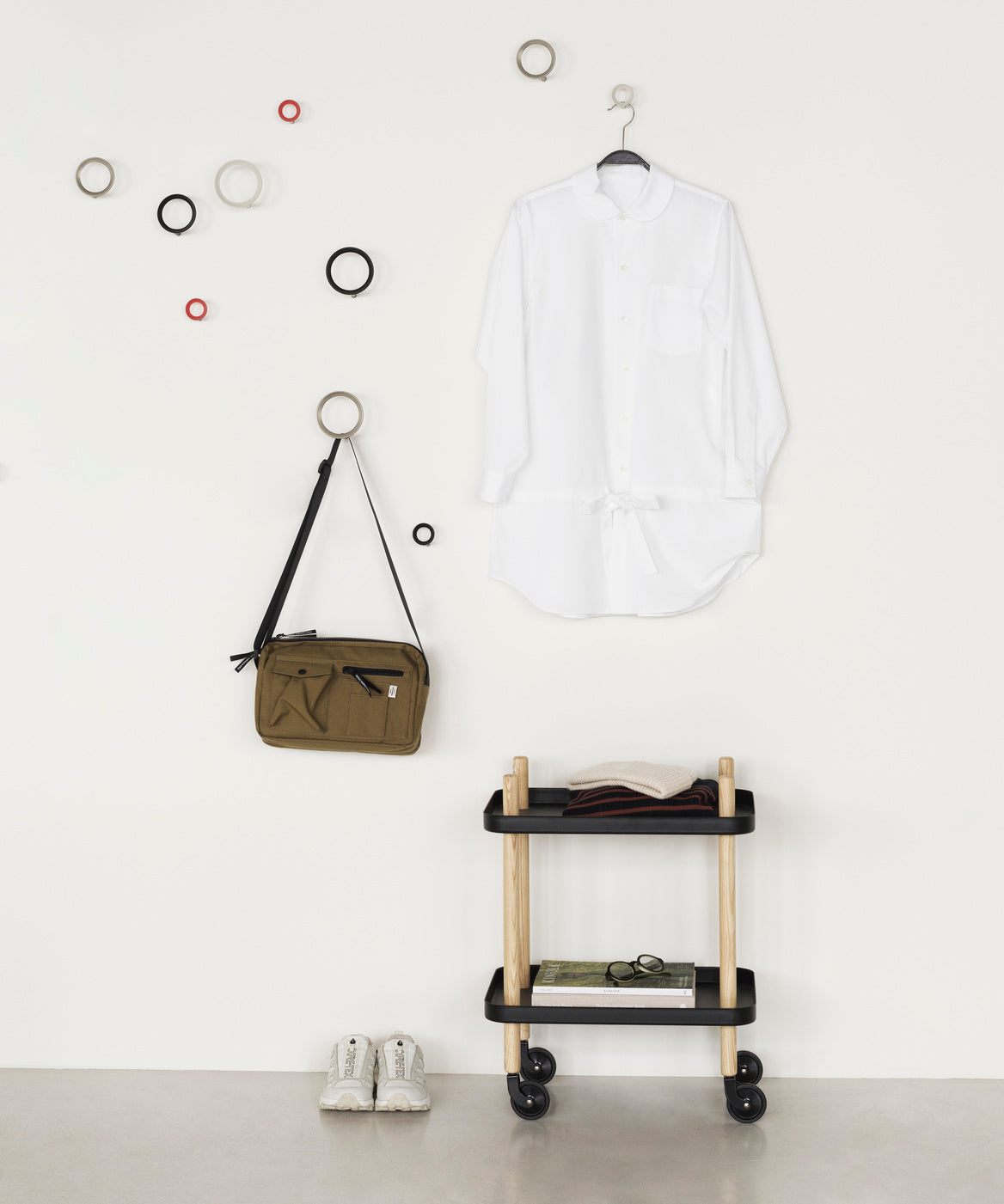 LOOP coat rack red