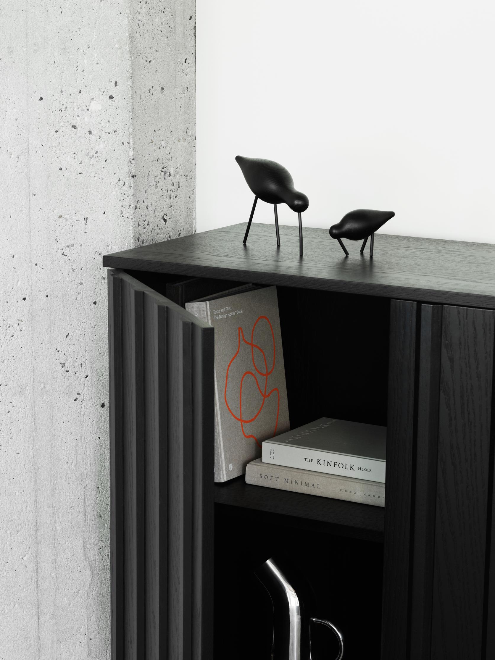 RIB cabinet oak veneer