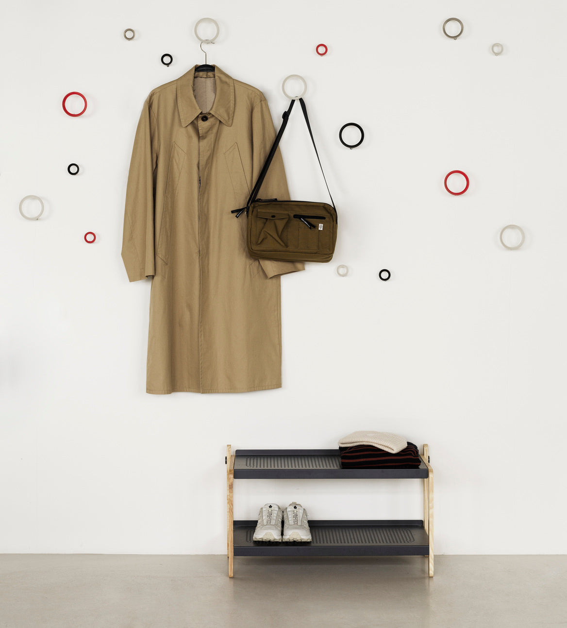 LOOP coat rack red