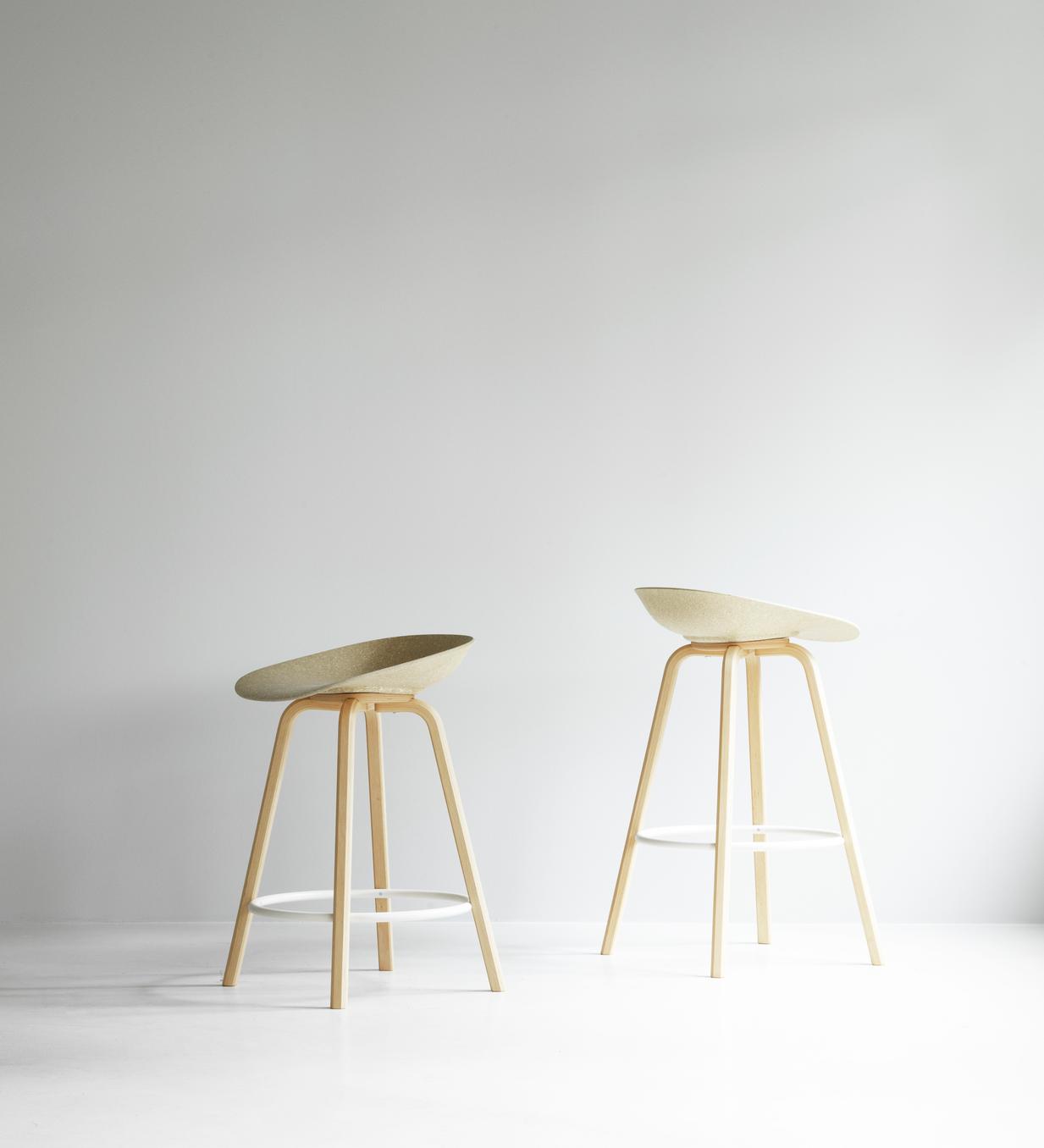 Bar chair Upholstered mats with beech base