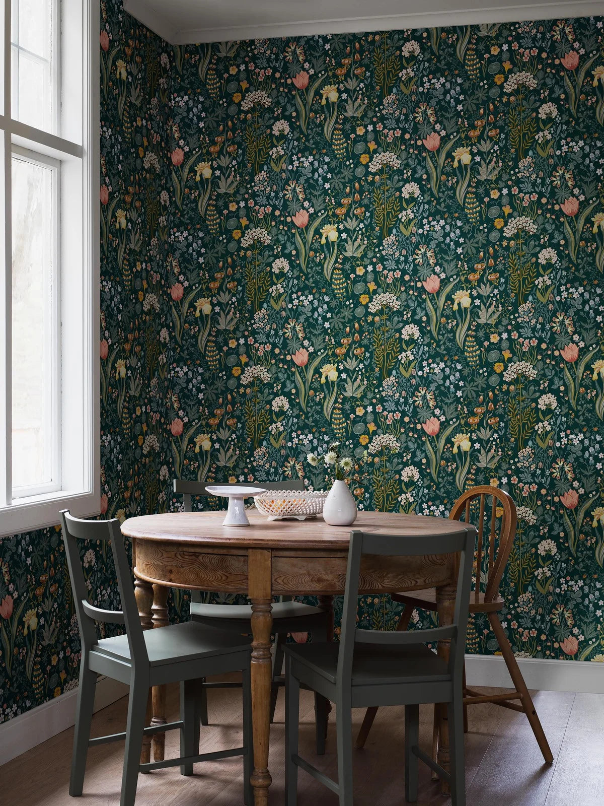 Floral Pattern Wallpaper BLOMSTERHAV Navy Blue with Green