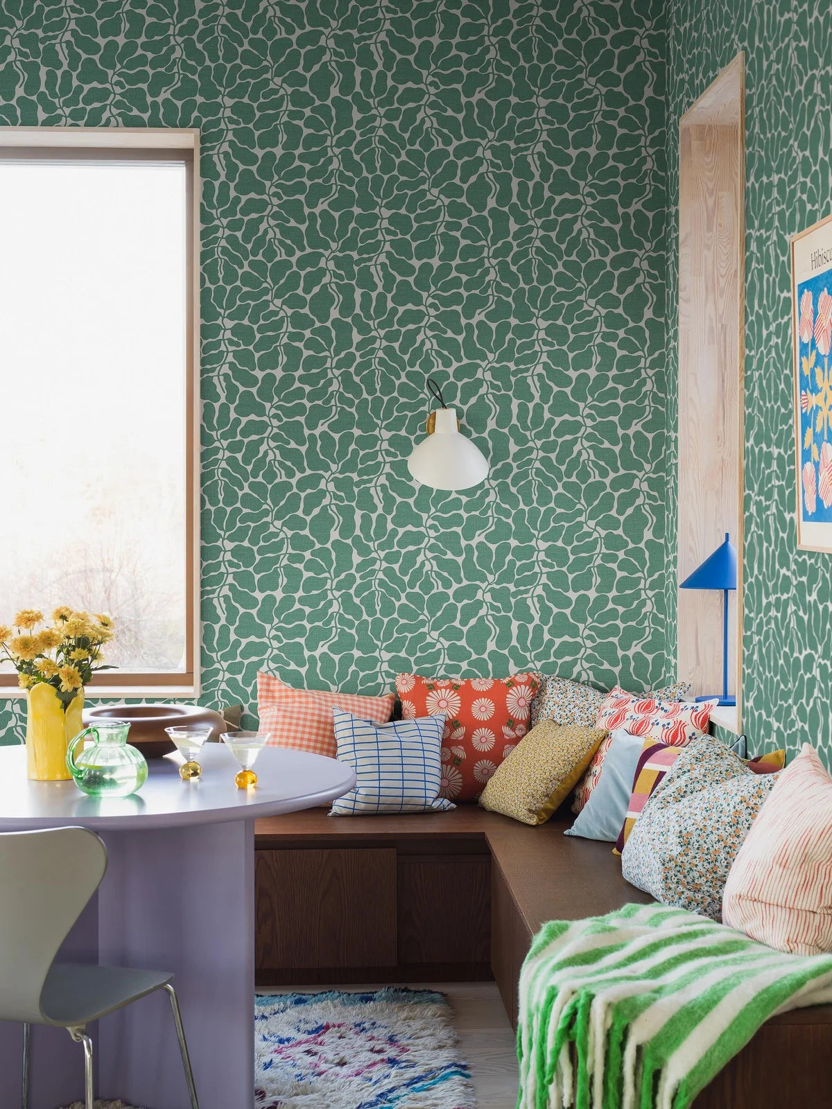 Non-woven paper wallpaper with a botanical pattern MY SECRET GARDEN green with white