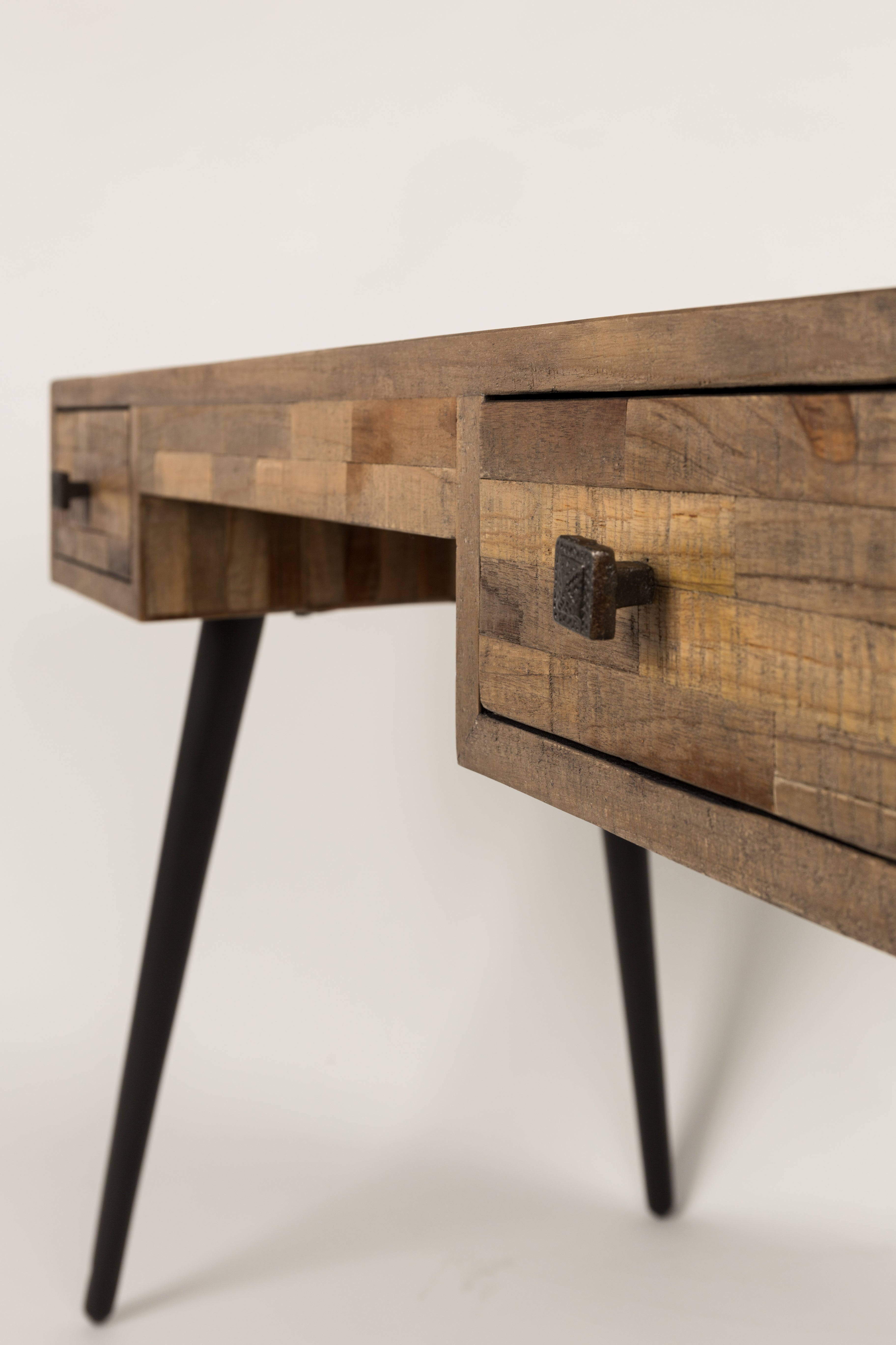 Schreibtisch Leo Wood