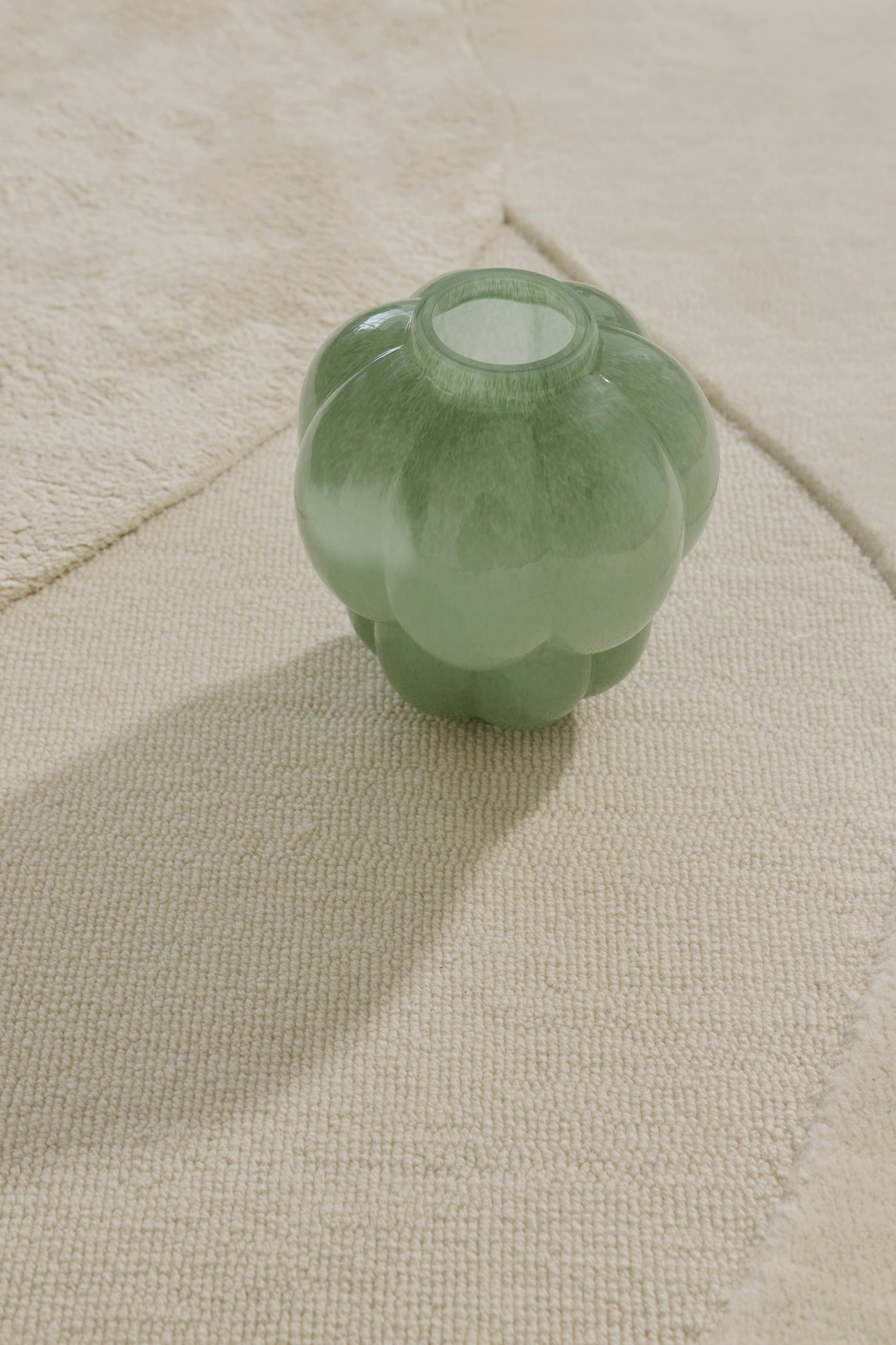 MOLA cream rug