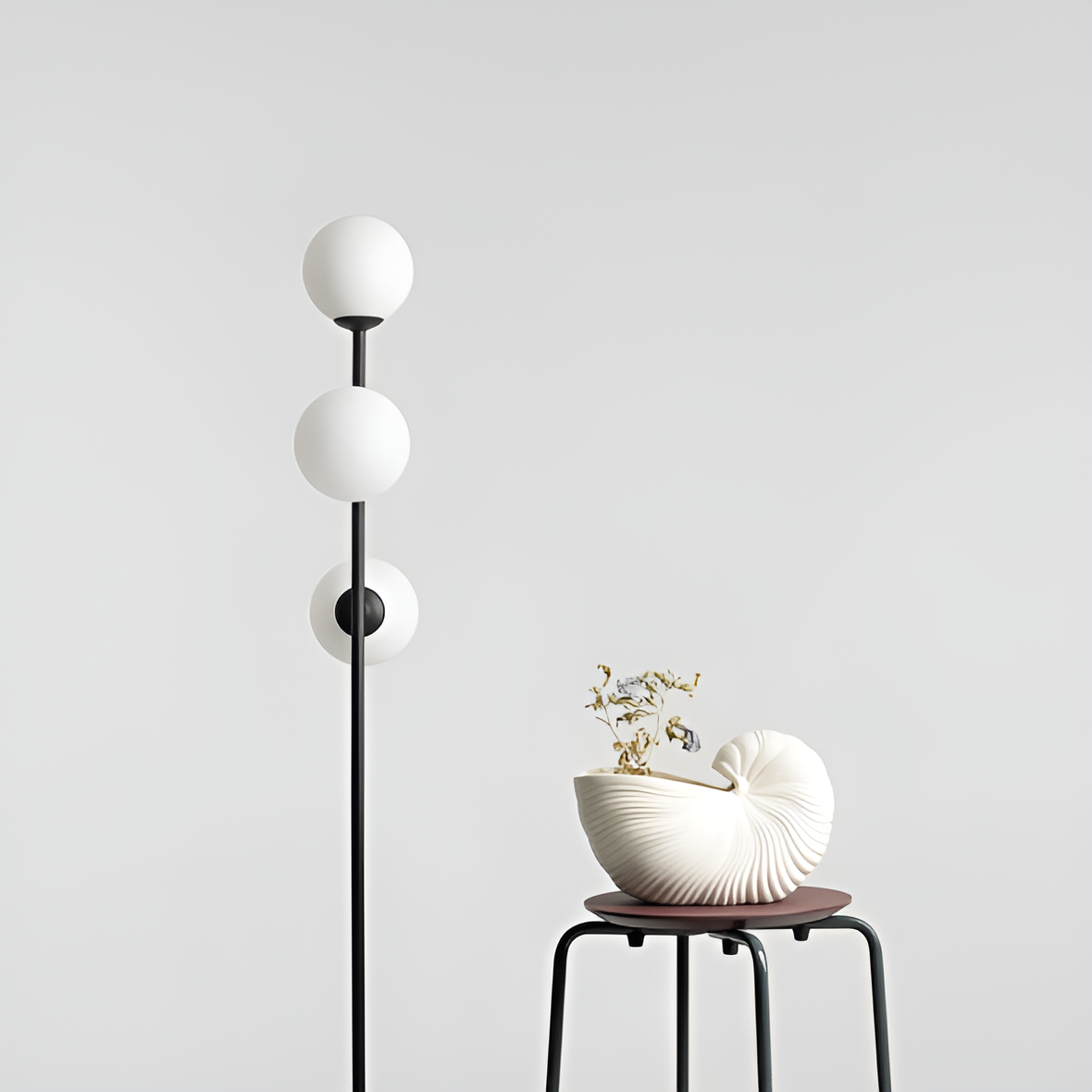 Libra black floor lamp