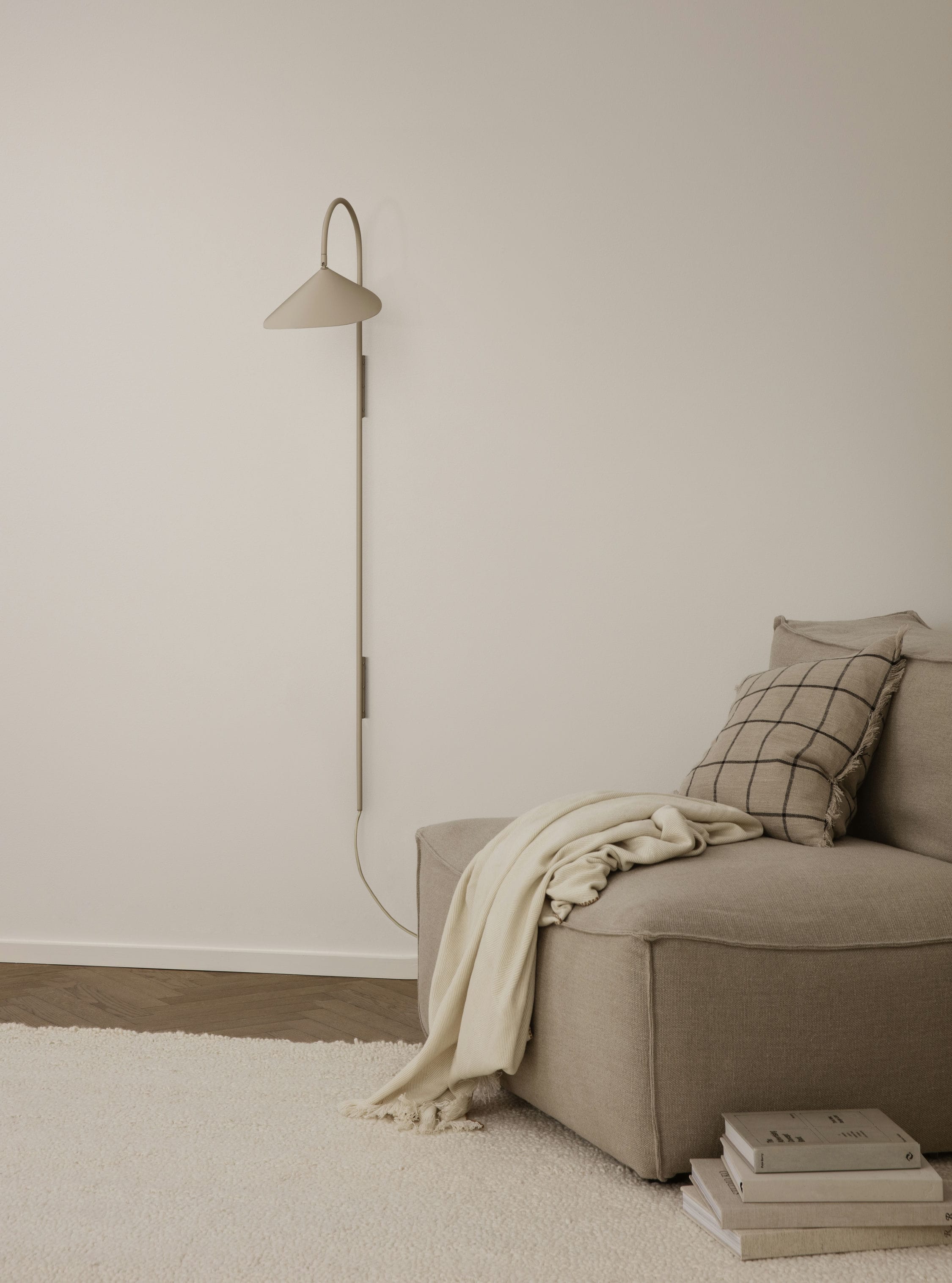Adjustable wall lamp ARUM beige