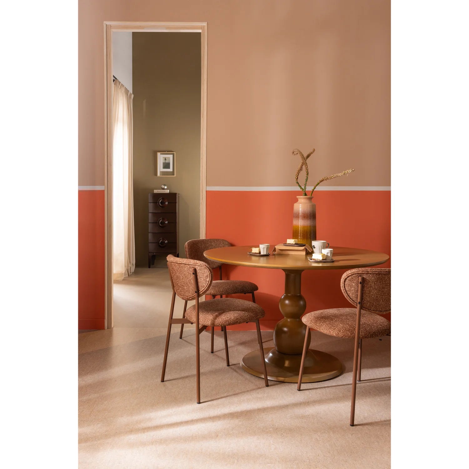 VALOR Chair brown