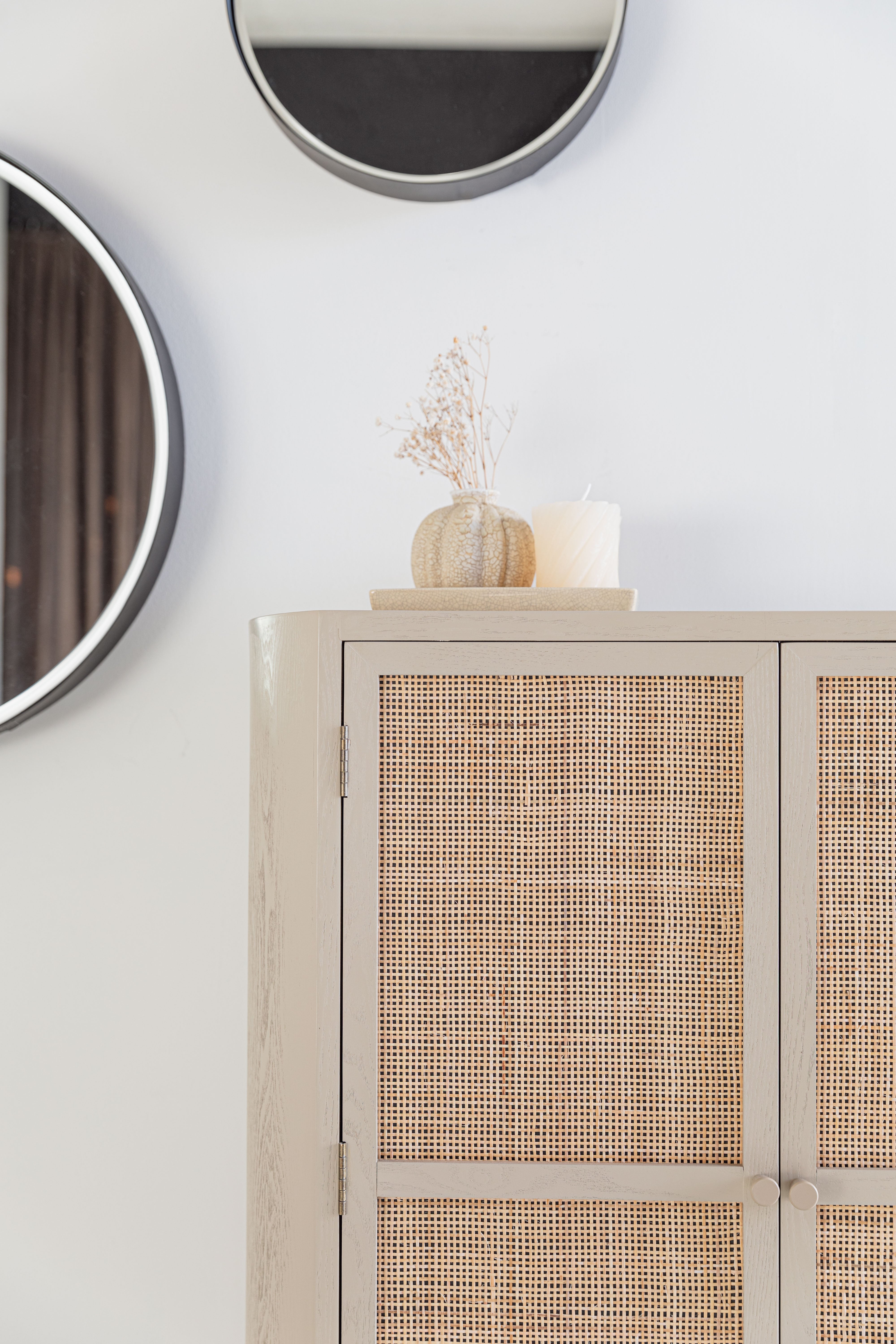 Cabinet Amaya Low 2do White Label Living Eye on Design