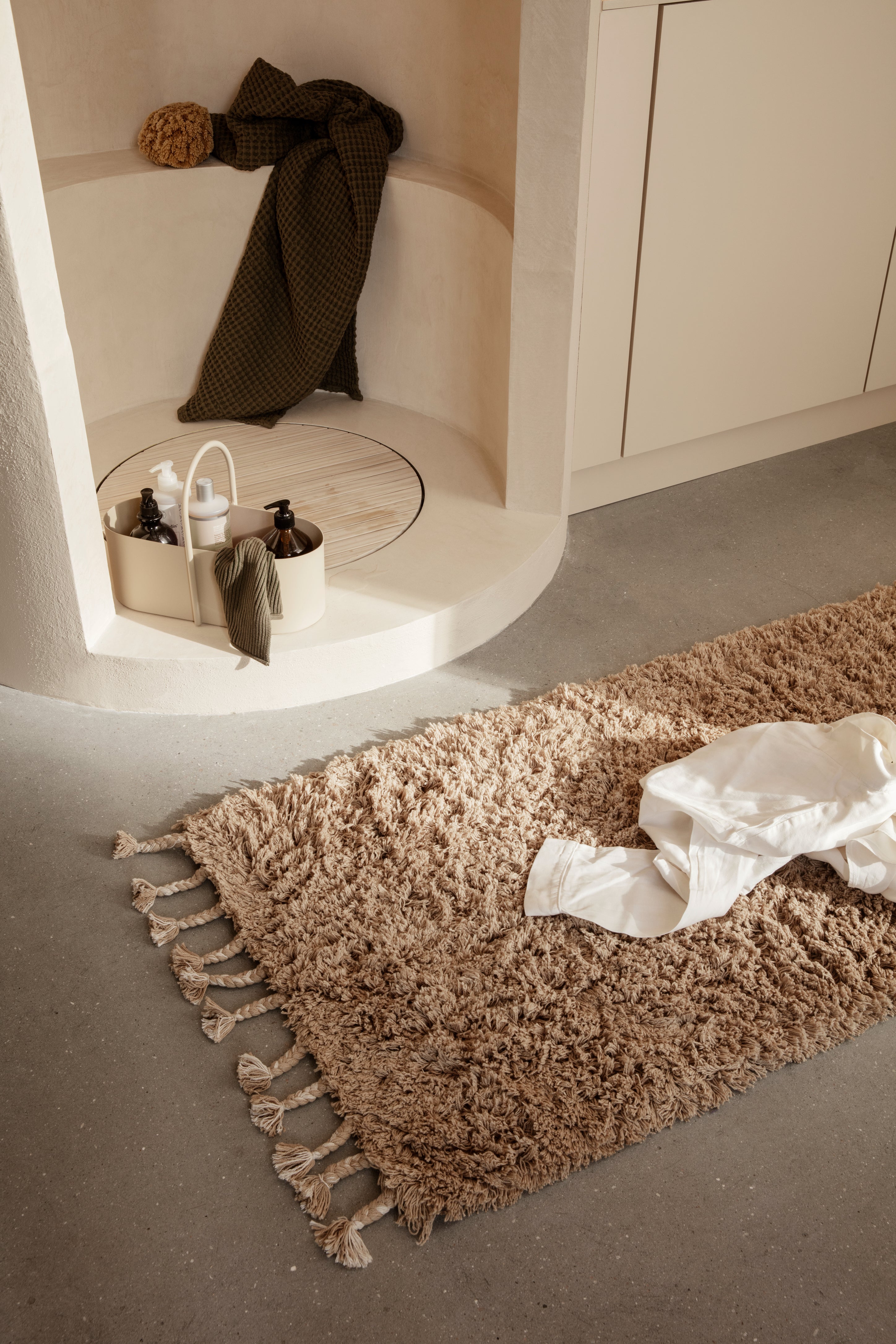 AMASS LONG PILE Beige Rug