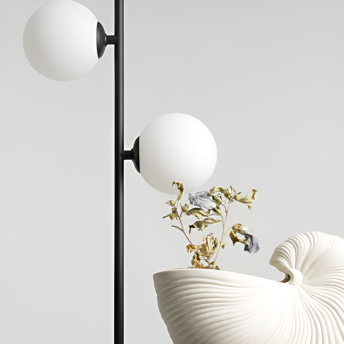 Libra black floor lamp