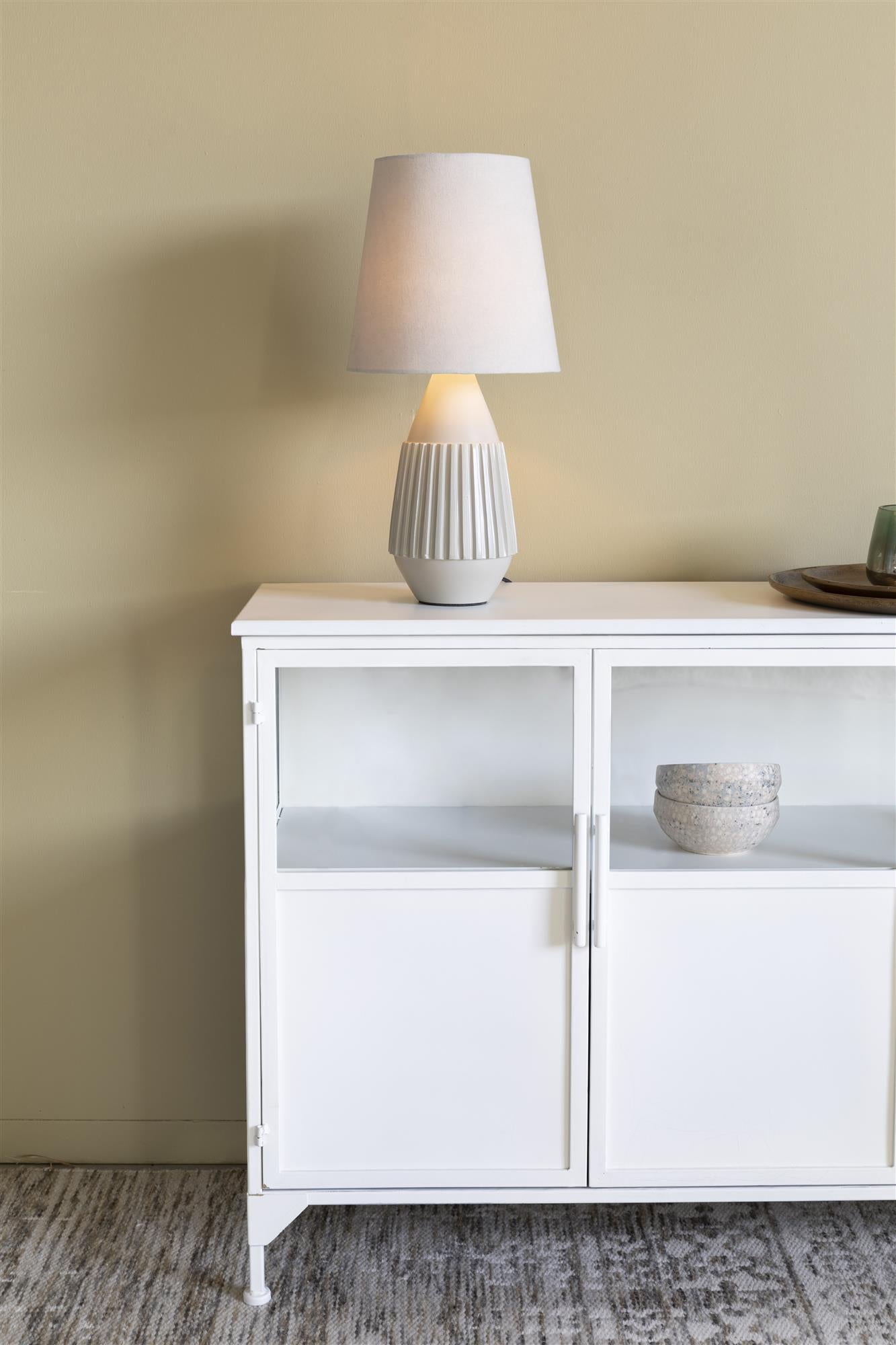 AYSA table lamp sand