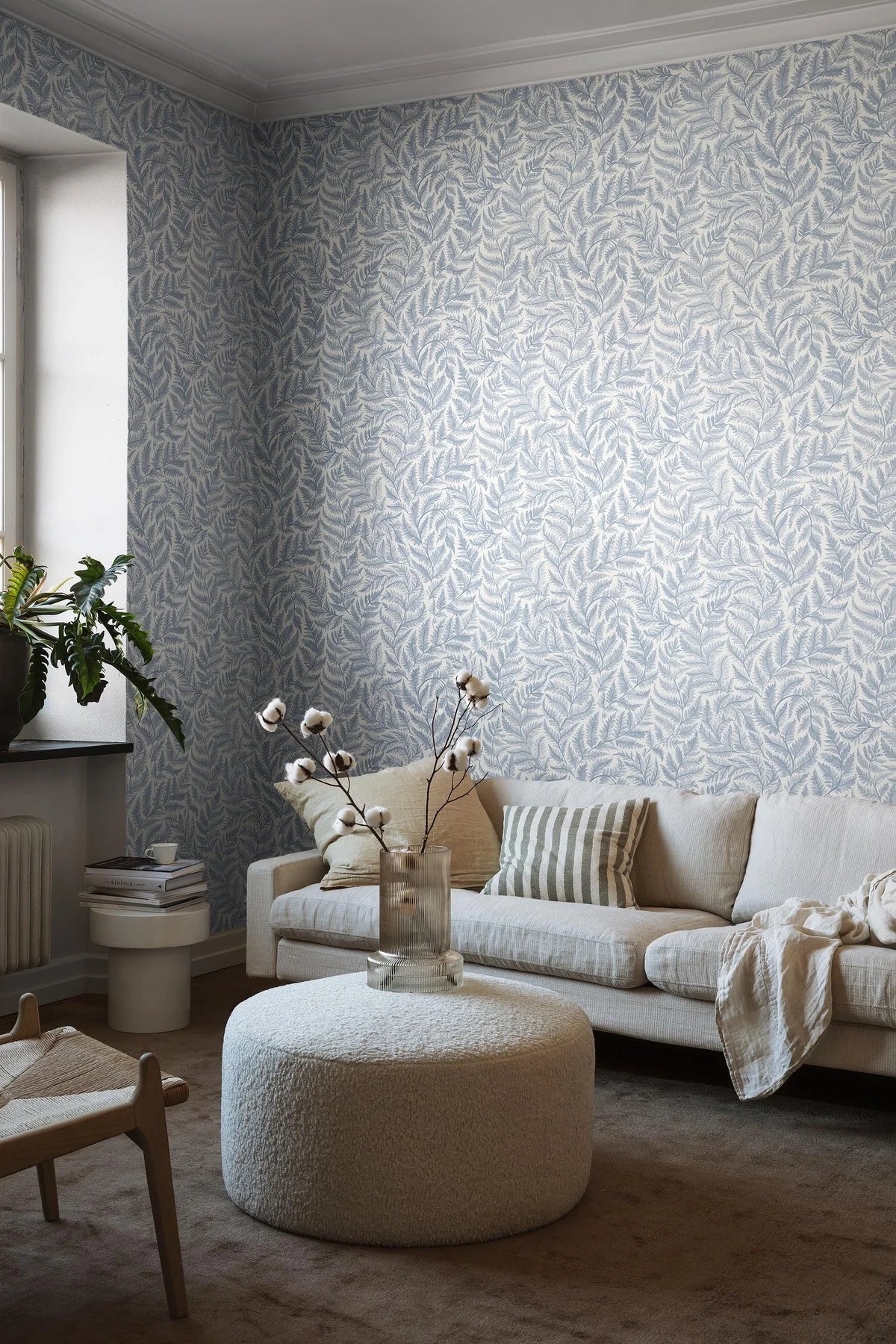 Non-woven paper wallpaper with a plant pattern FERNS light blue with white