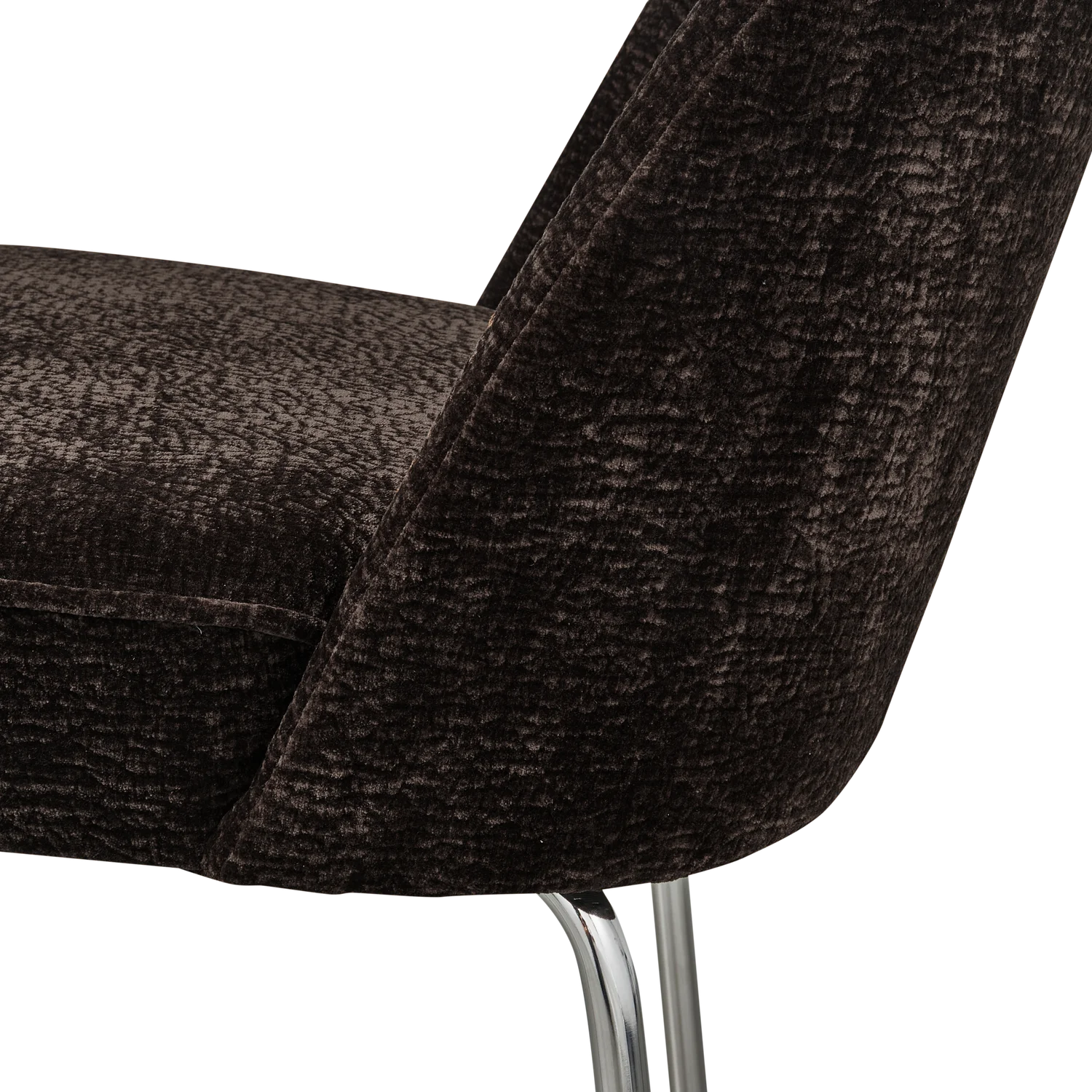 Vogue 3D chocolate szenil chair with a chrome base