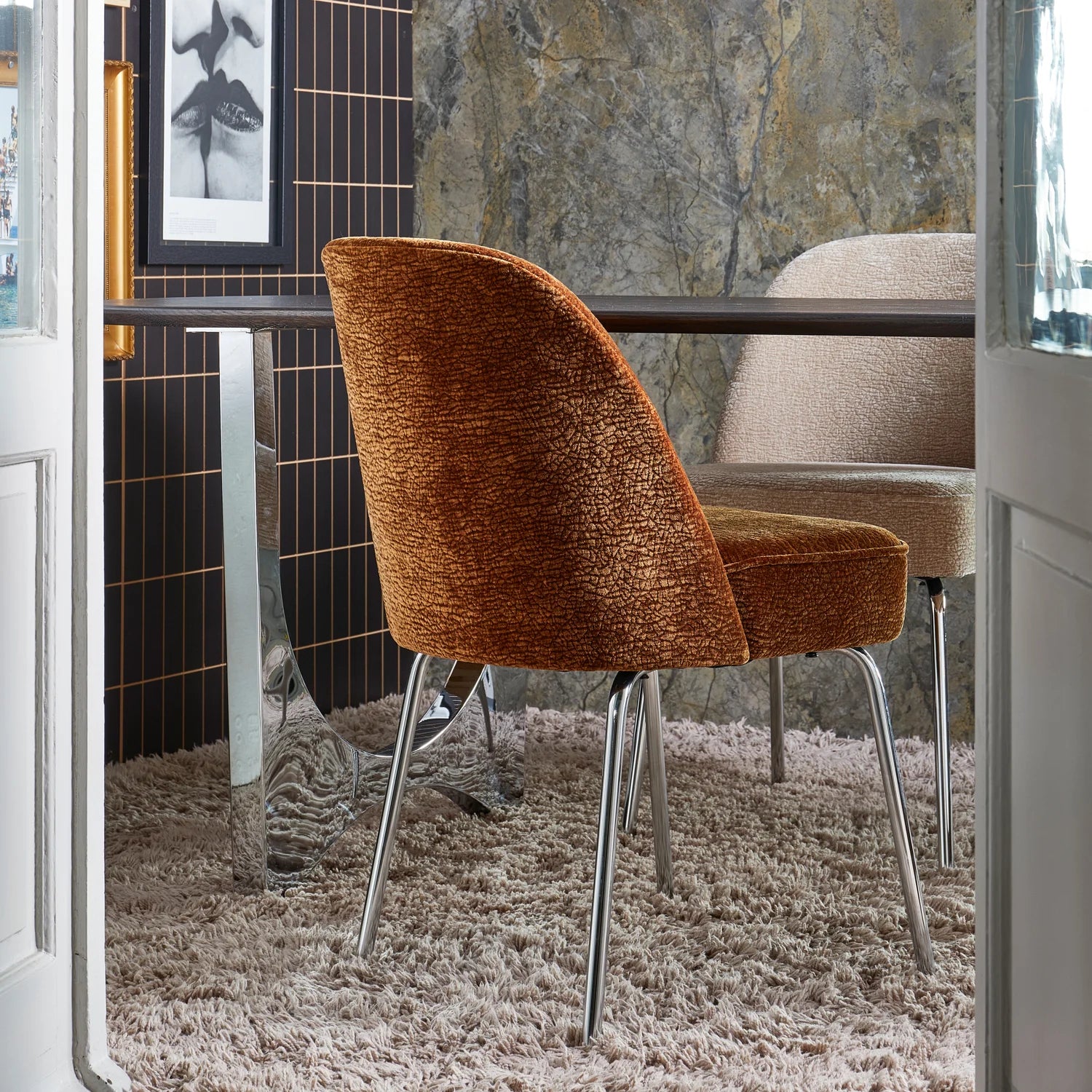 Vogue 3D brown chair szenil with a chrome base