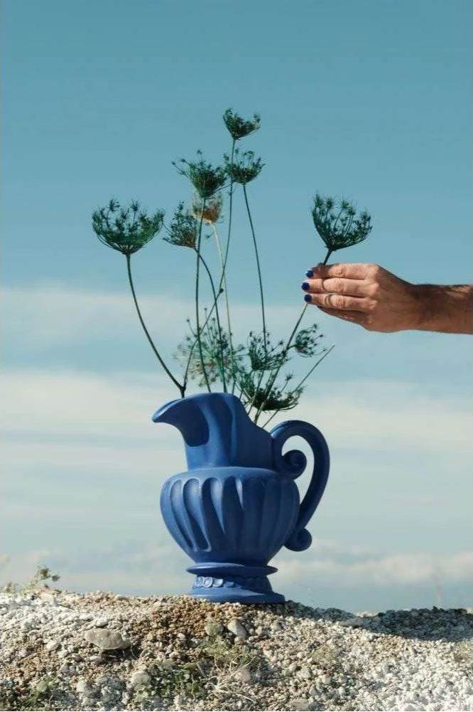 Caraff's jug blue
