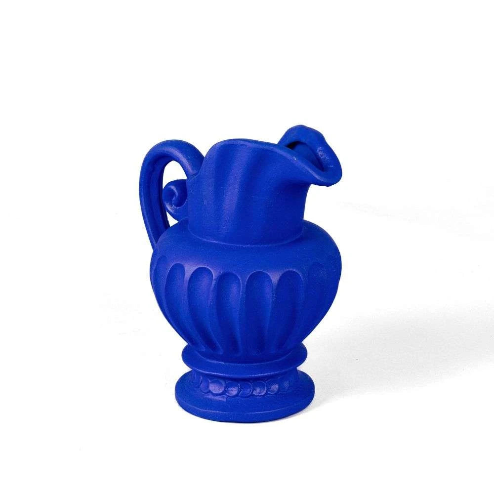 Caraff's jug blue