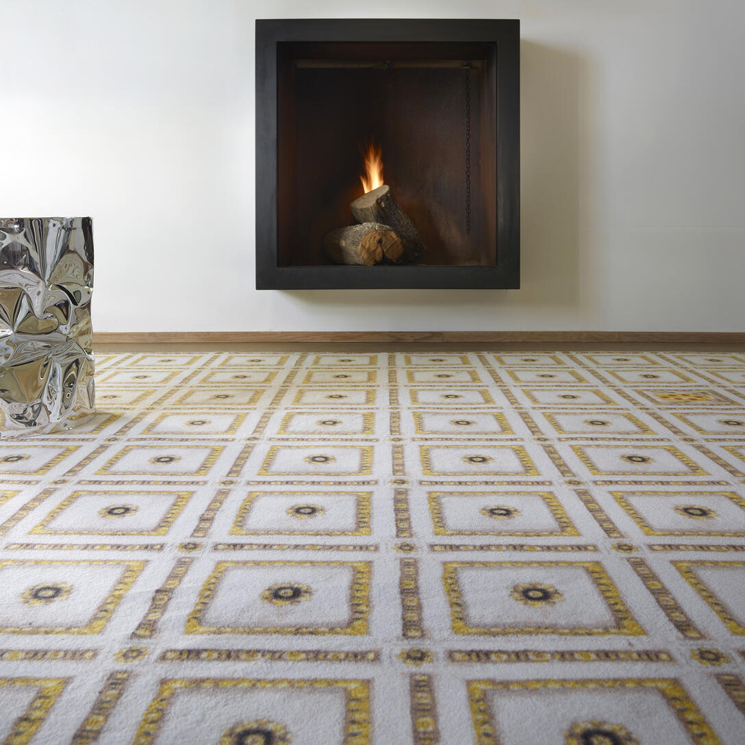 CEILING beige rug