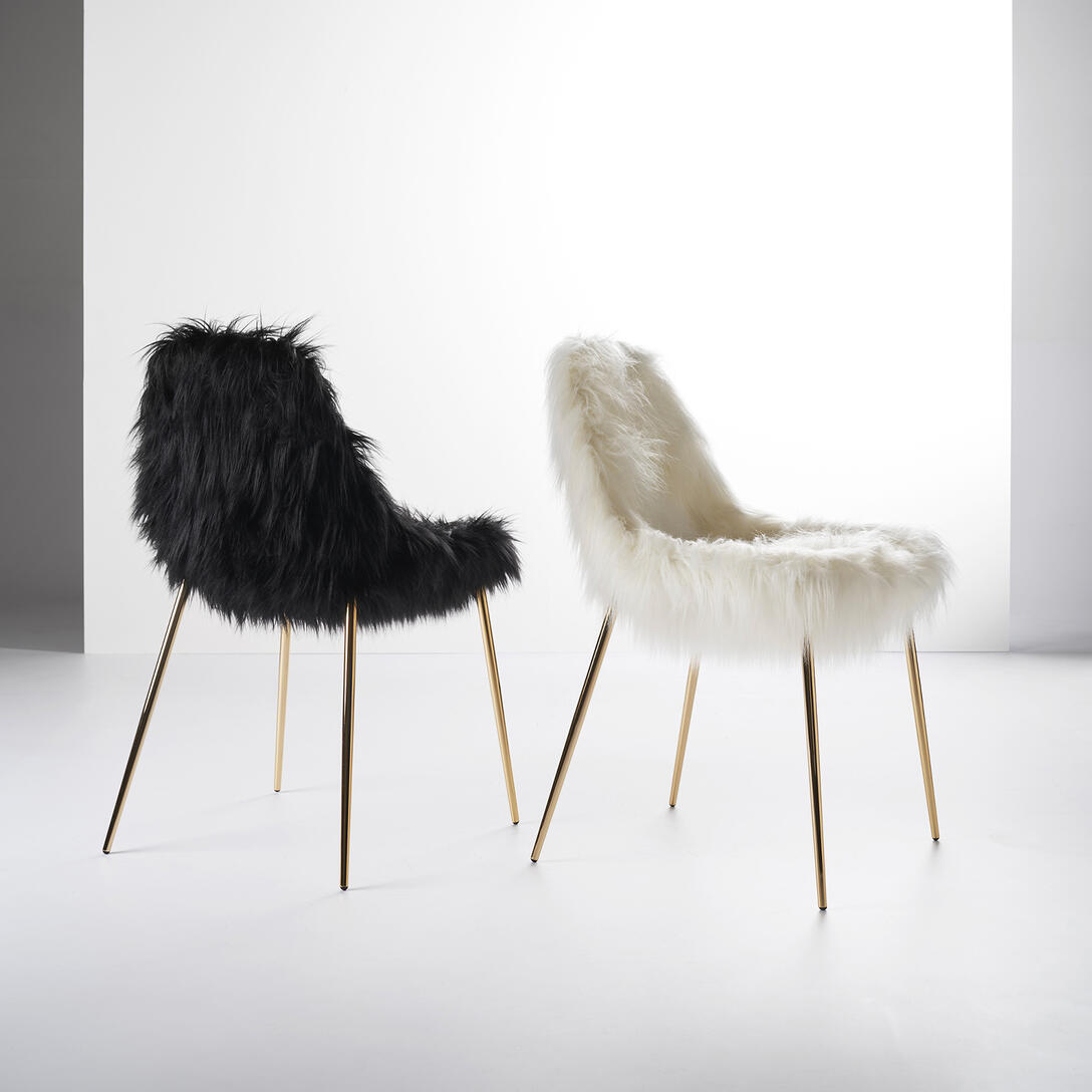 Stuhl MAMMAMIA FUR schwarz mit goldenem Fuß