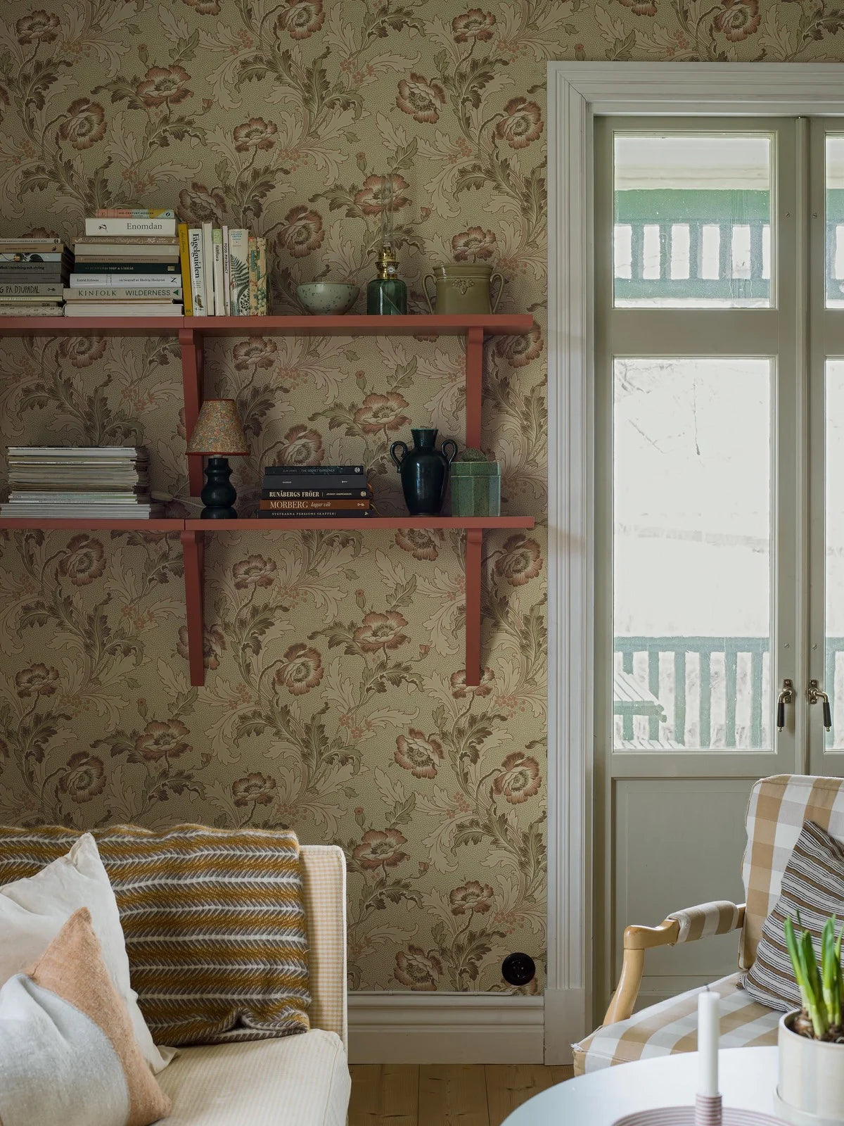 Non-woven paper wallpaper with a botanical pattern GÖTEBORG beige with green