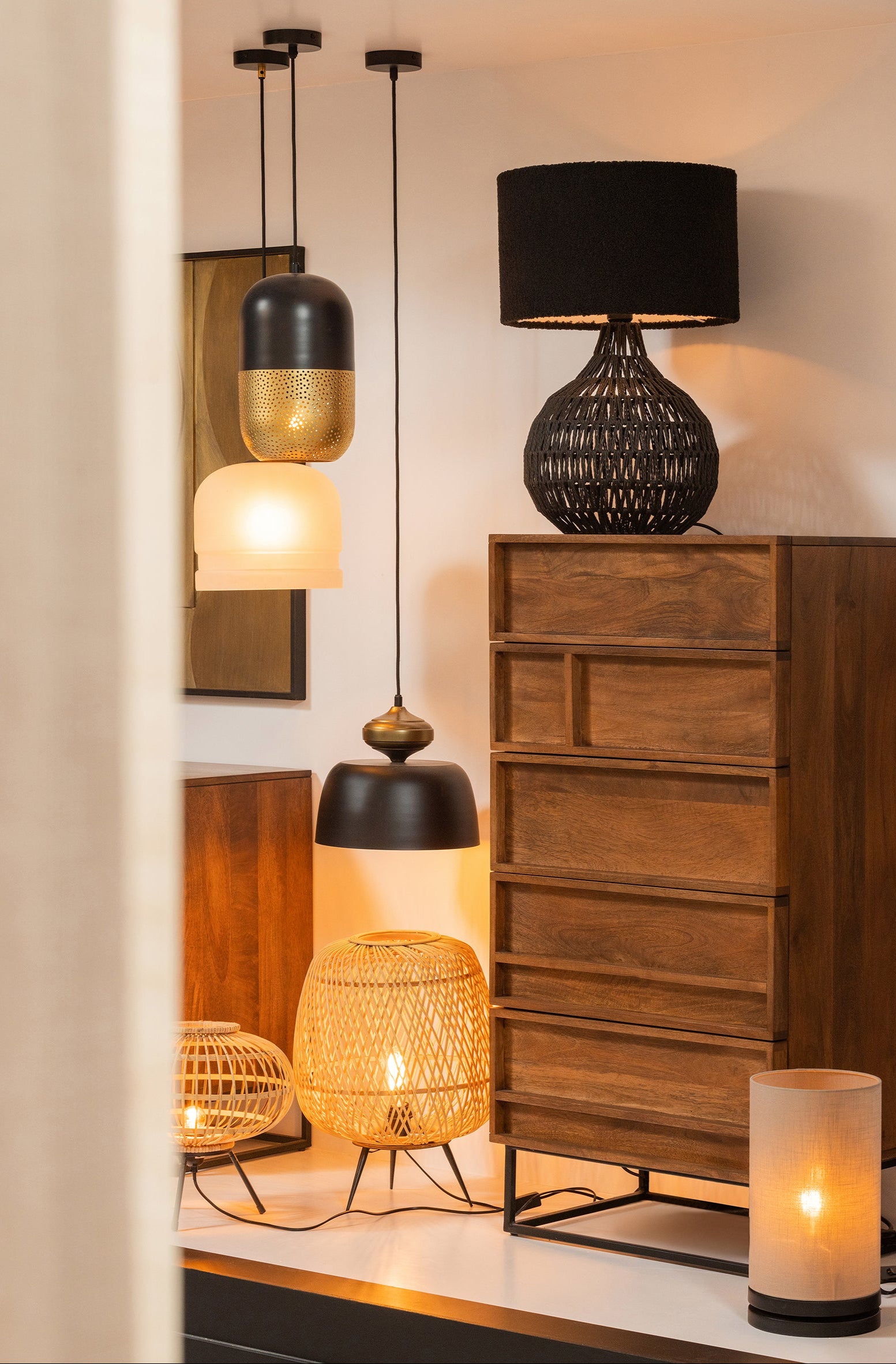 MACY black table lamp base