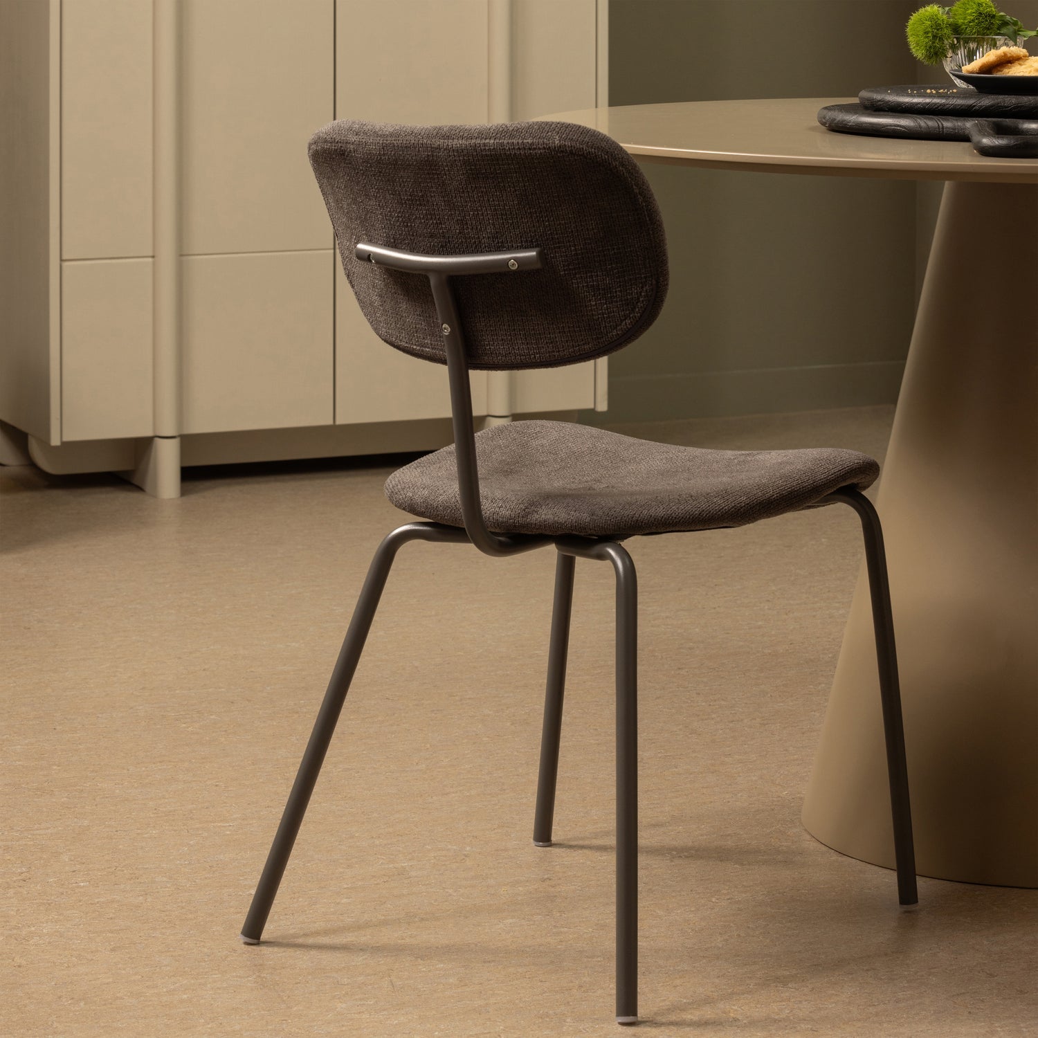Brown link chair
