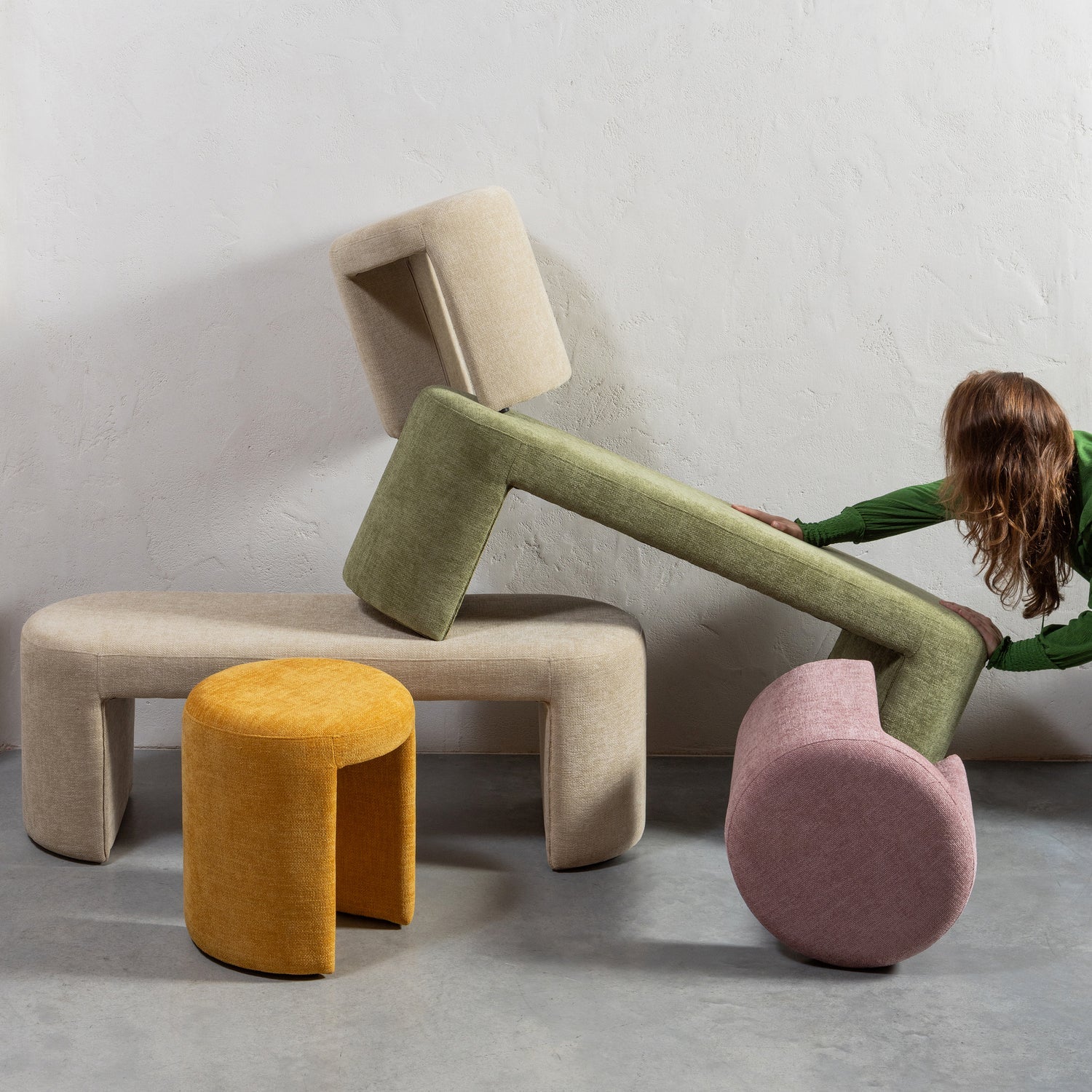 Charlie pink stool