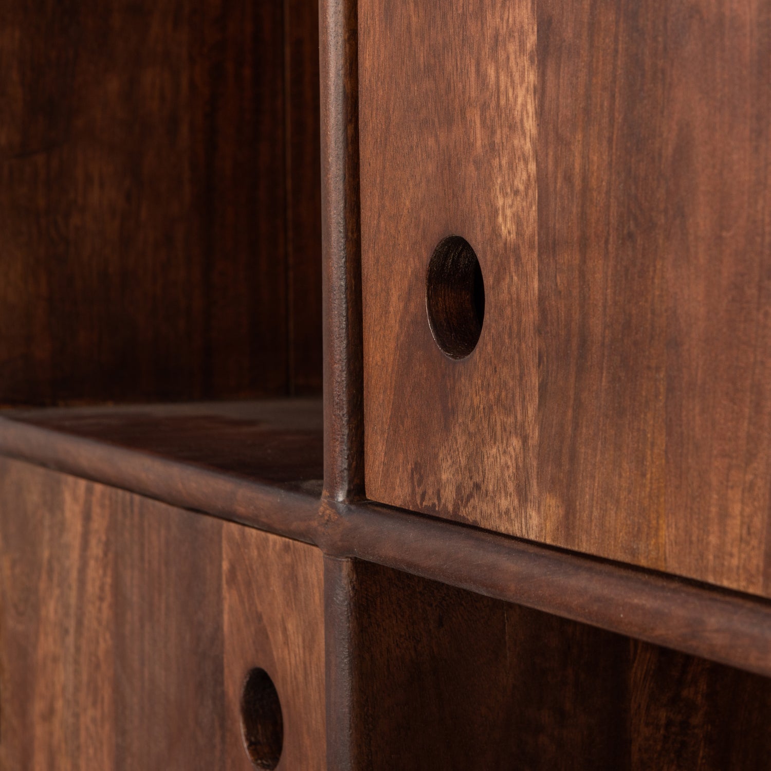 Staes Mango Holzschrank