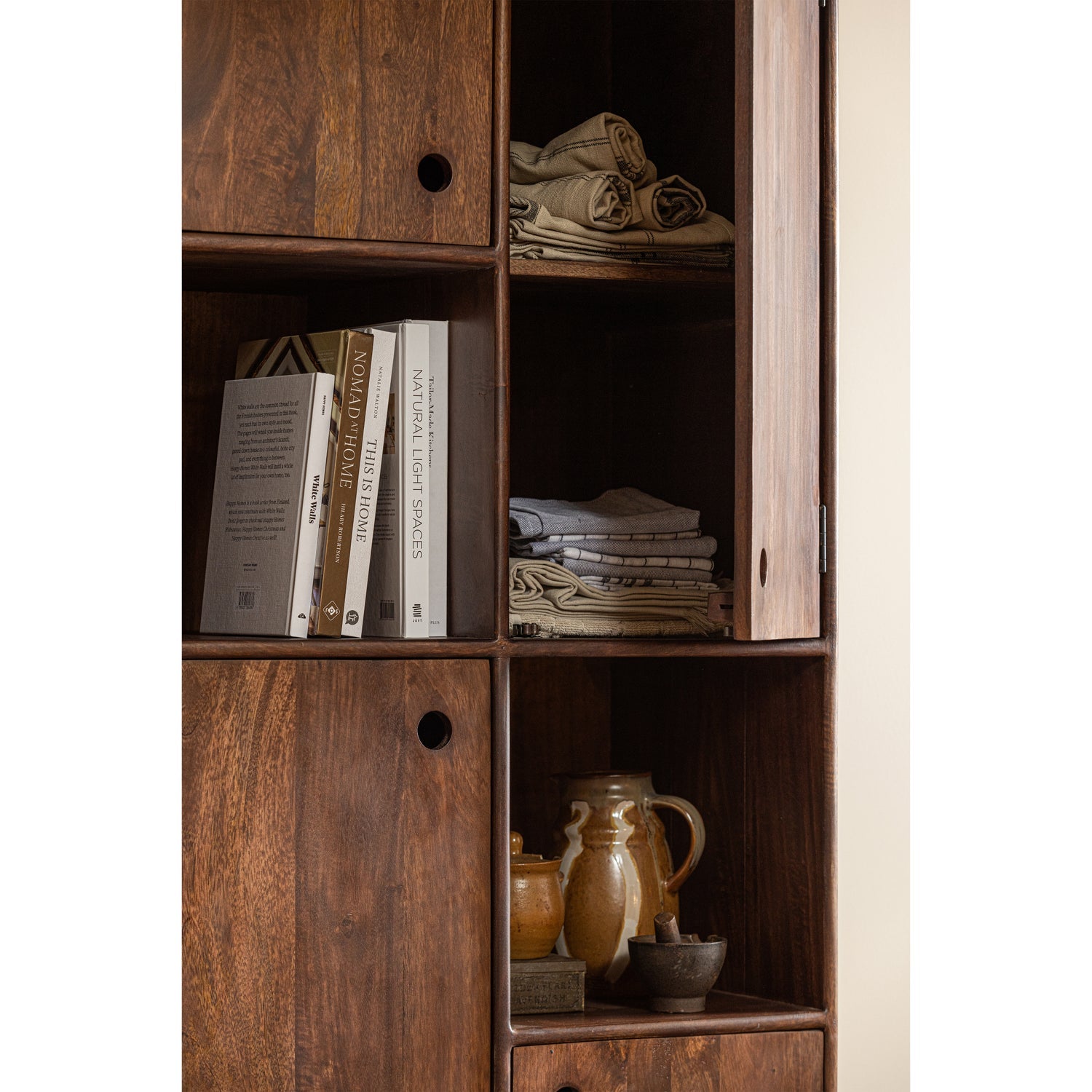 Staes Mango Holzschrank