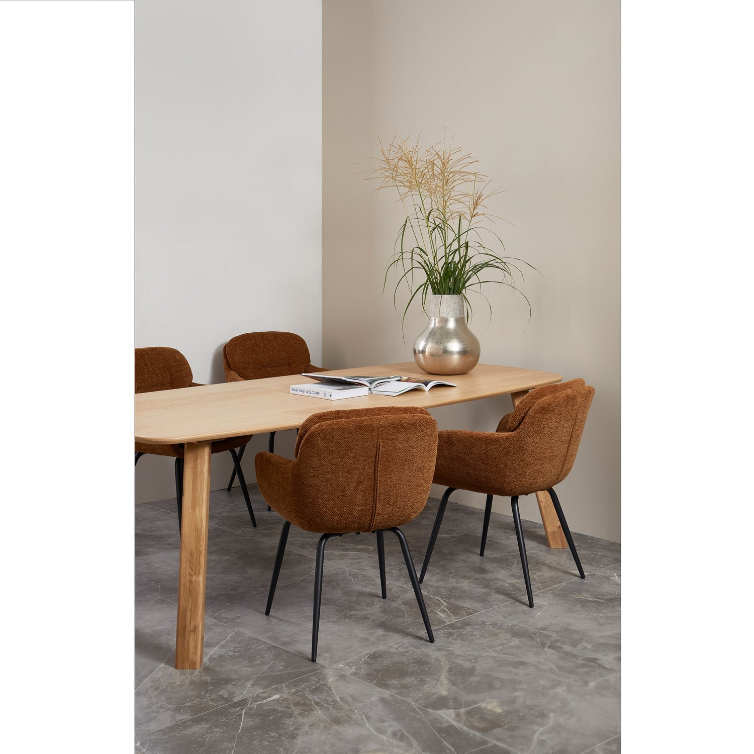 TABLO oval table, glued oak