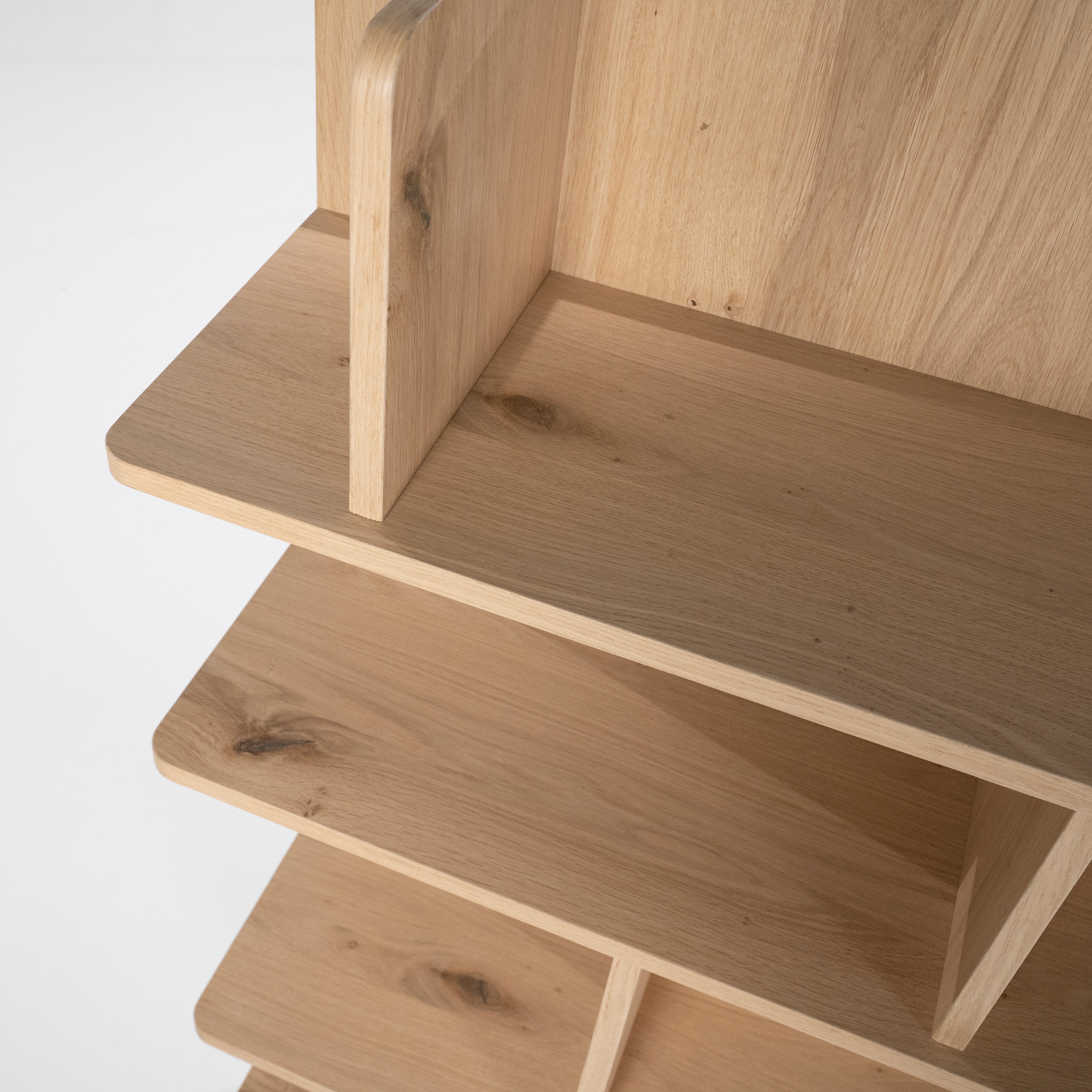 RENEE oak veneer shelf