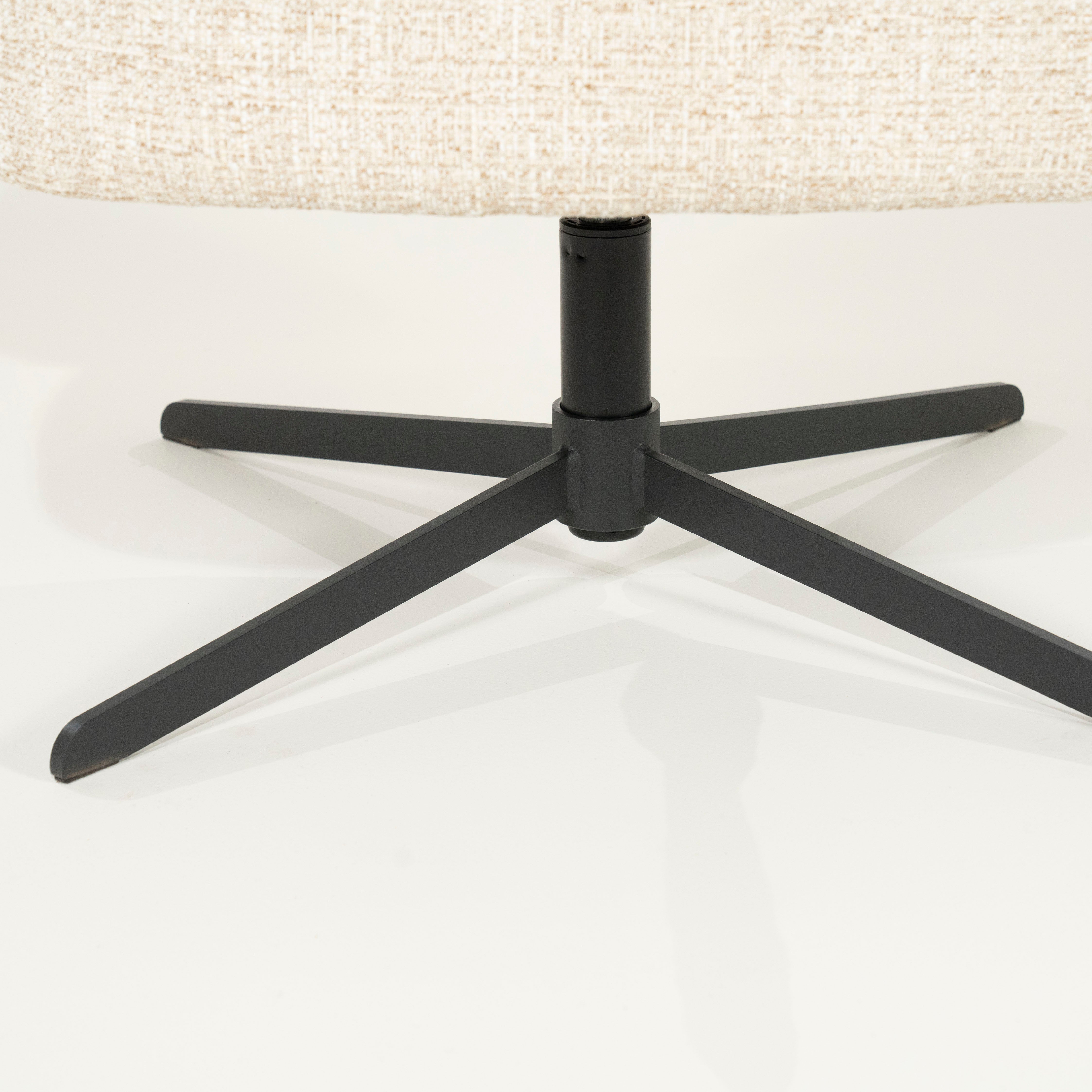 Drehstuhl CONNOR hellbeige mit schwarzem Fuß