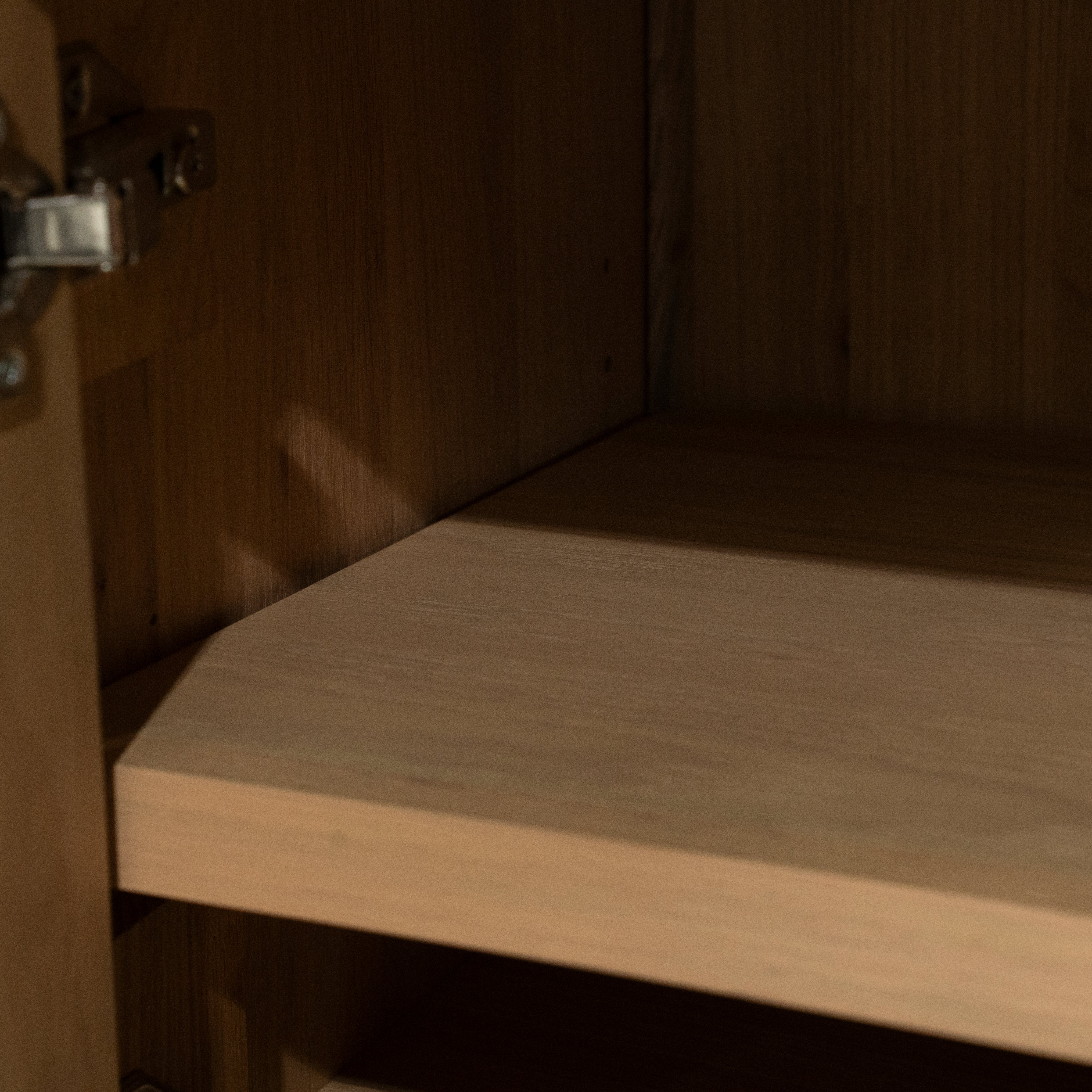 JAKE RTV Cabinet Oak Wood