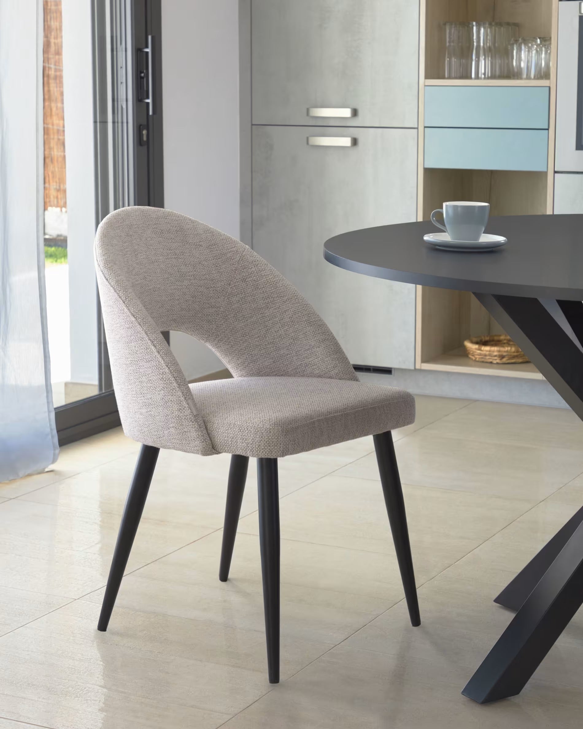MAEL Stuhl beige