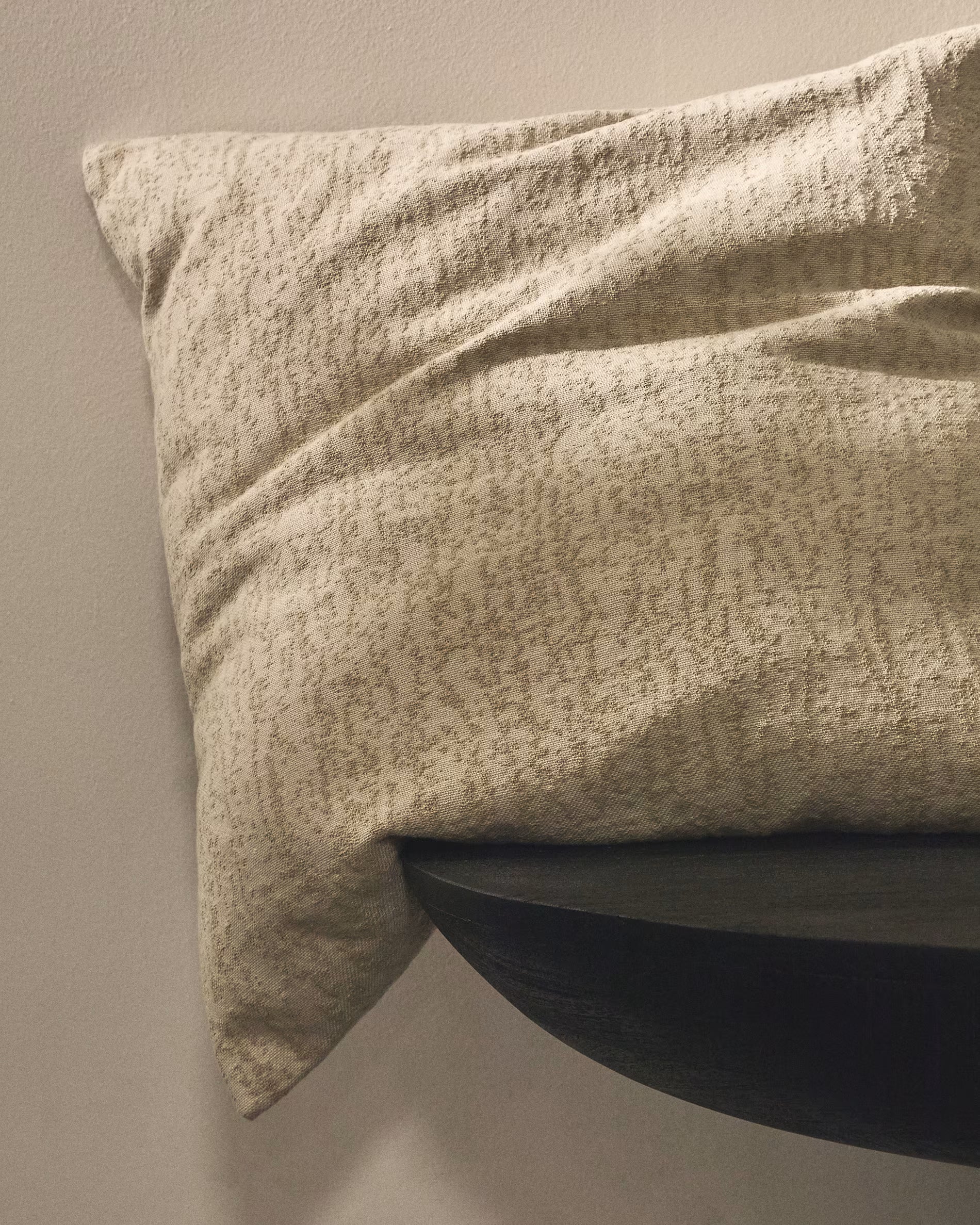 Kissenbezug MELIEN cremefarbener Jacquardstoff