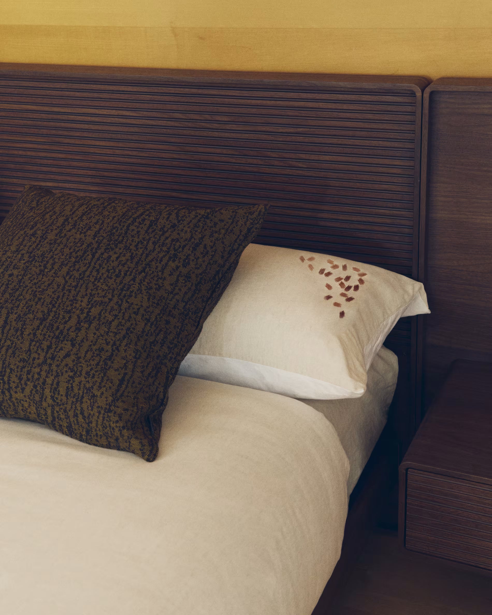 MELIEN green jacquard fabric cushion cover