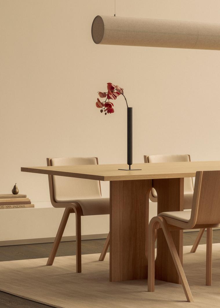 ANDROGYNE oak veneer table