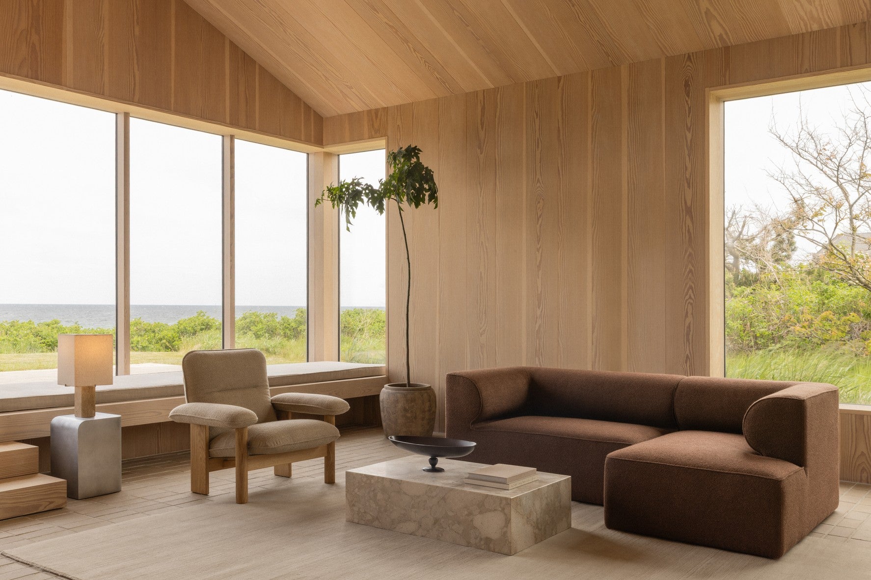 Kaffeetisch NOOK schwarz Eichenfurnier mit cremefarbener Basis