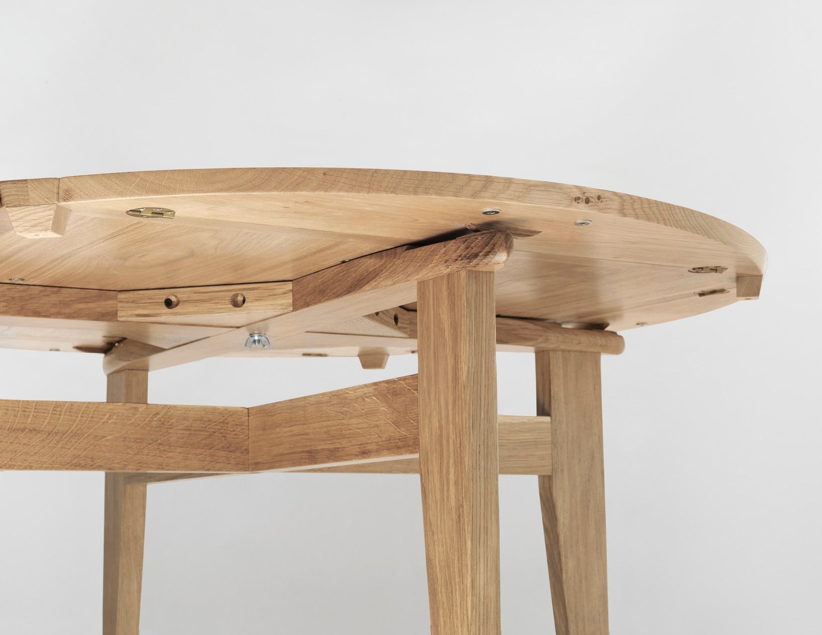 Ausziehbarer Tisch B-TABLE aus Eichenholz